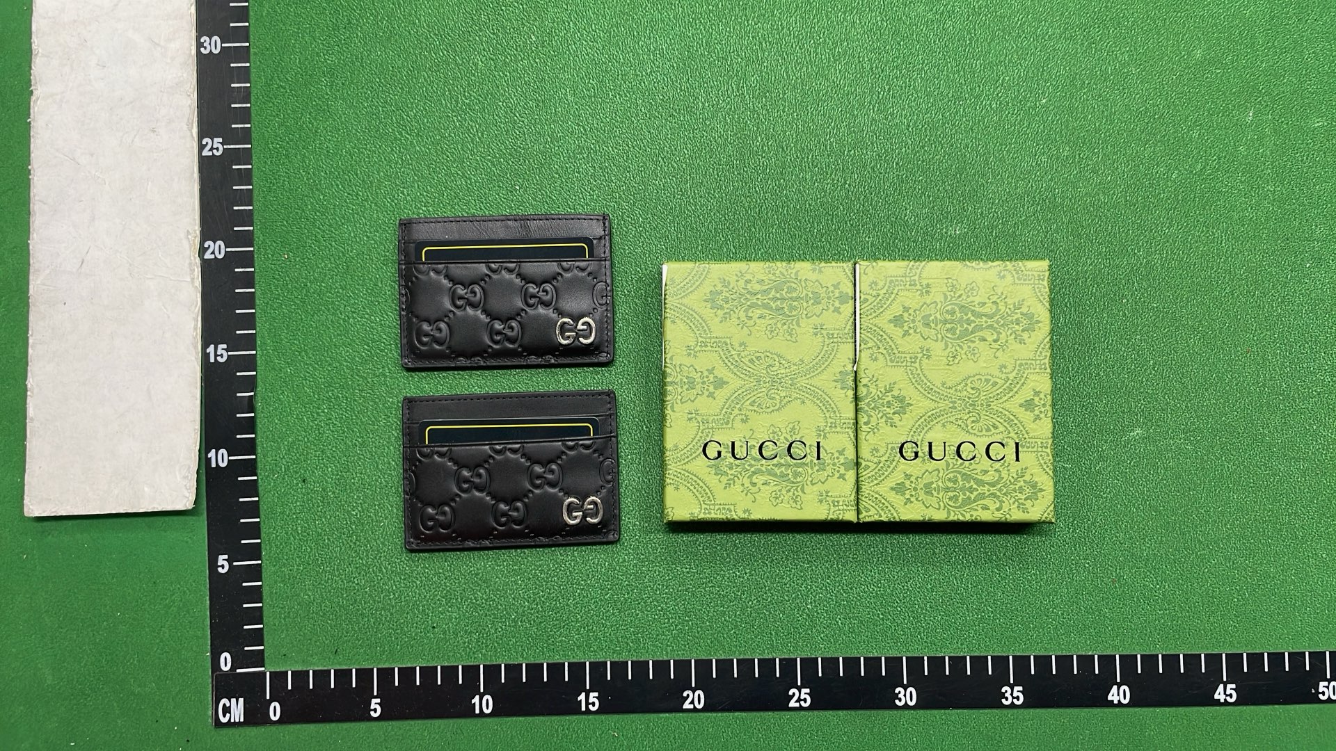 Gucci GG Supreme Card Holder for Men and Women