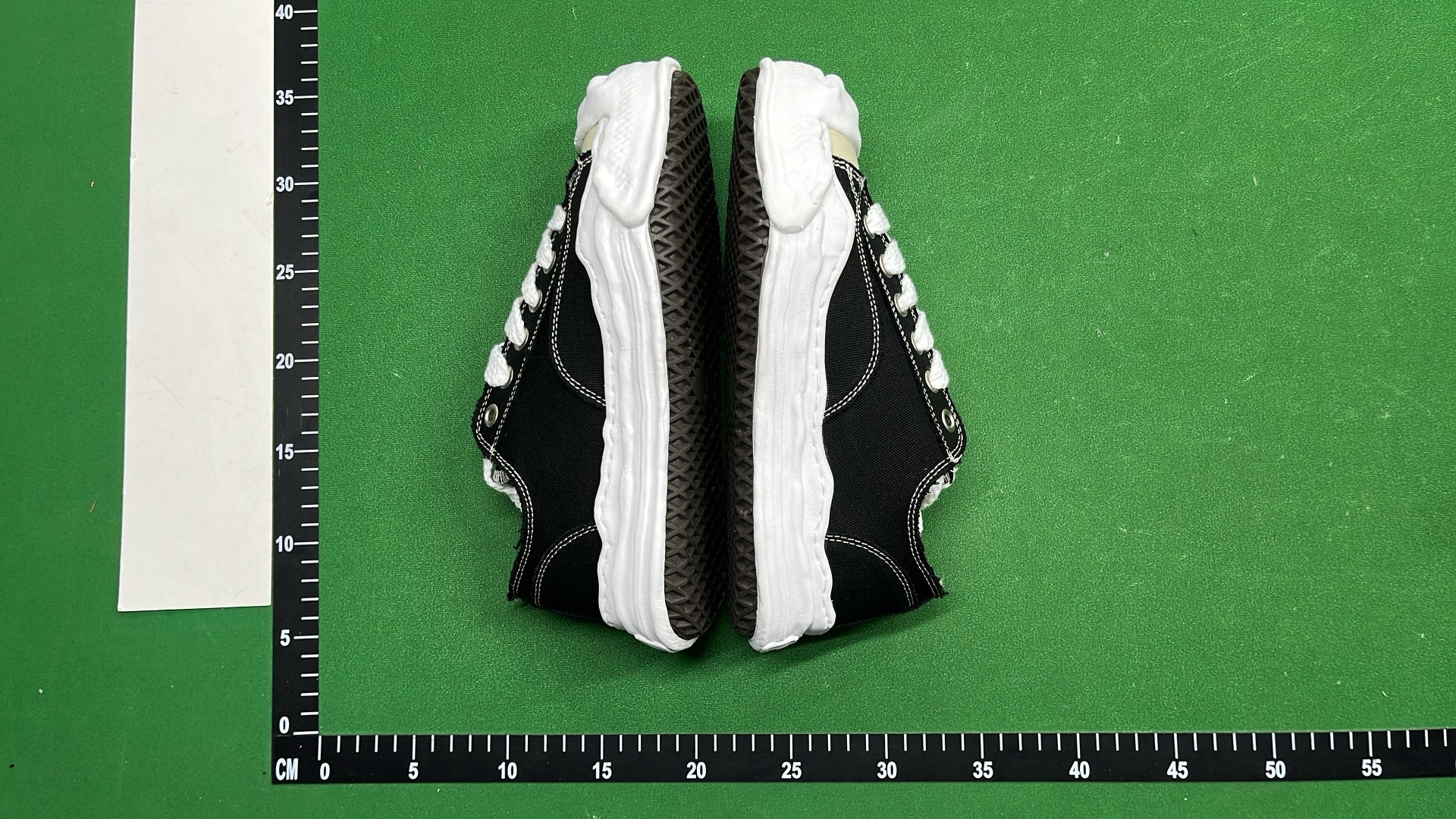 Trendy Canvas Sneakers for Men and Women