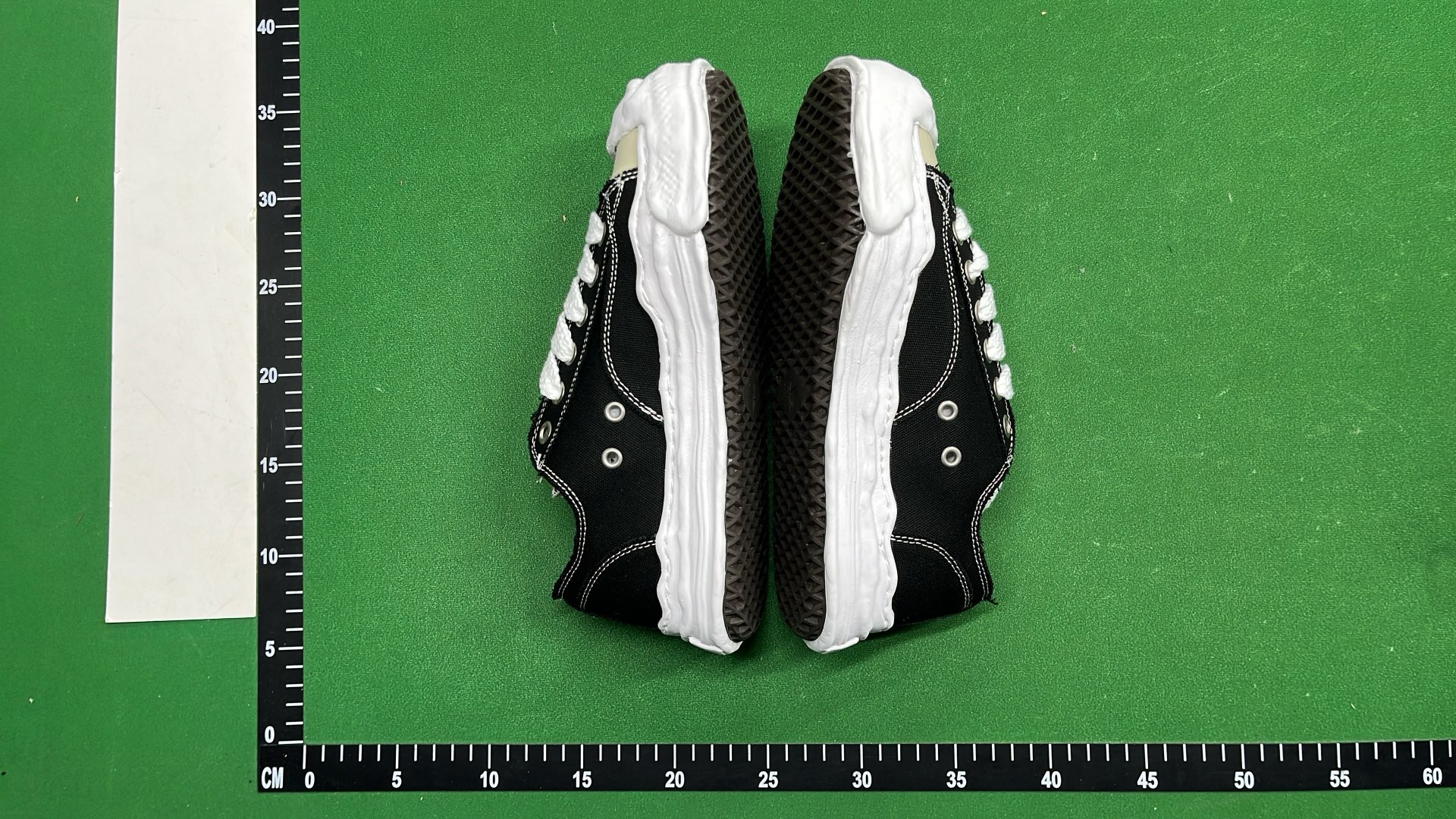 Trendy Canvas Sneakers for Men and Women