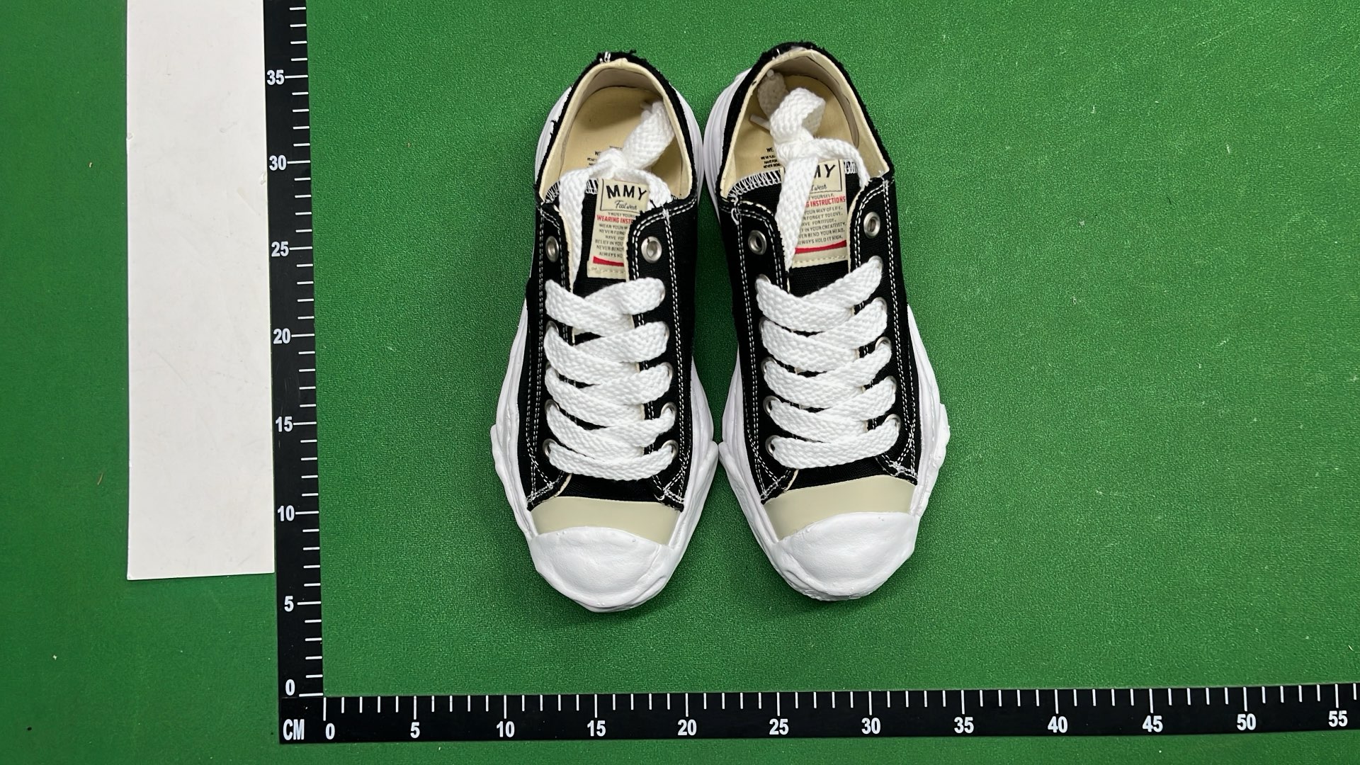 Trendy Canvas Sneakers for Men and Women