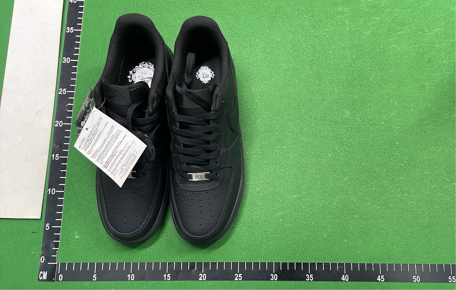 Supreme x Nike Air Force 1 Low Sneakers