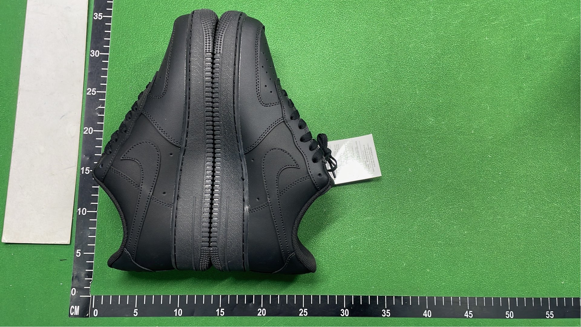 Supreme x Nike Air Force 1 Low Sneakers
