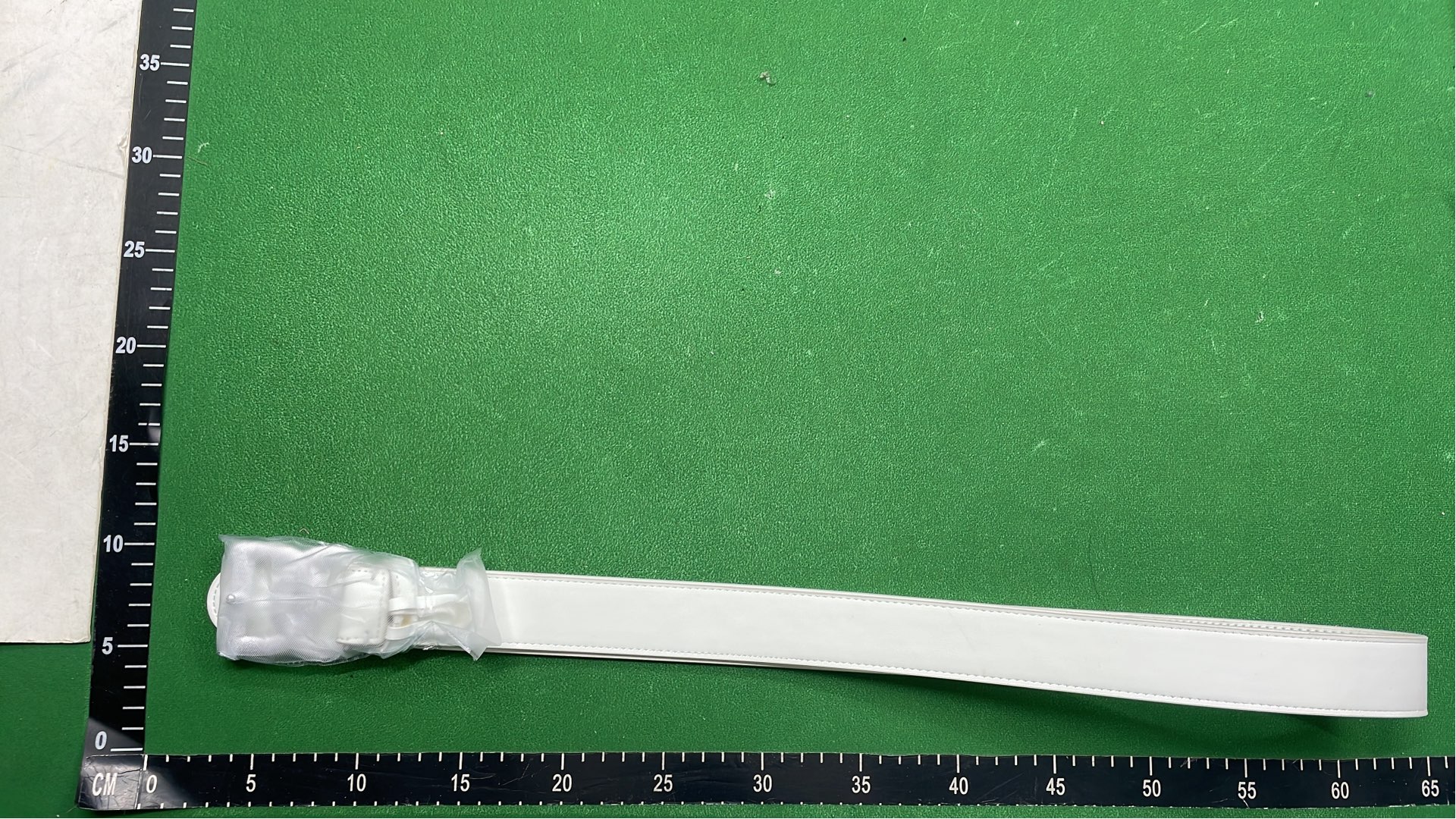Dolce & Gabbana White Leather Belt with Gold DG Logo Buckle
