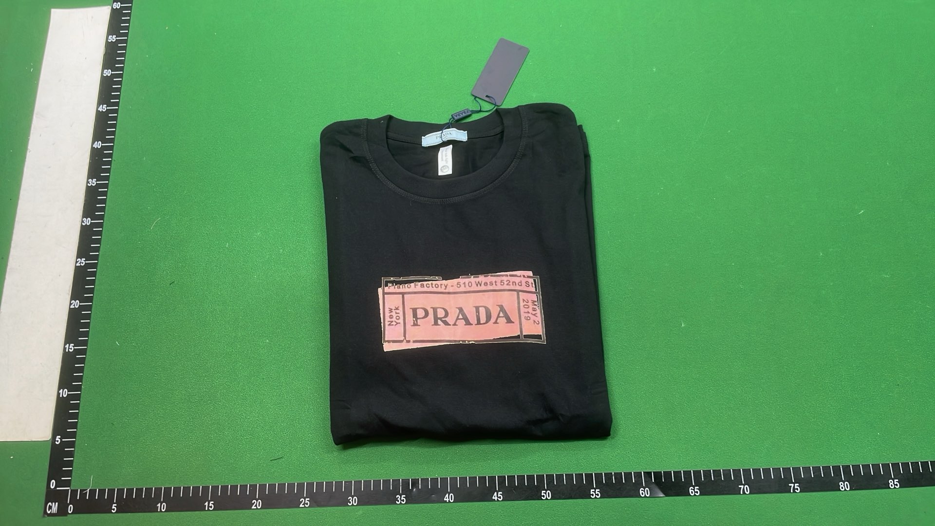 Prada Milano Logo T-Shirt Collection