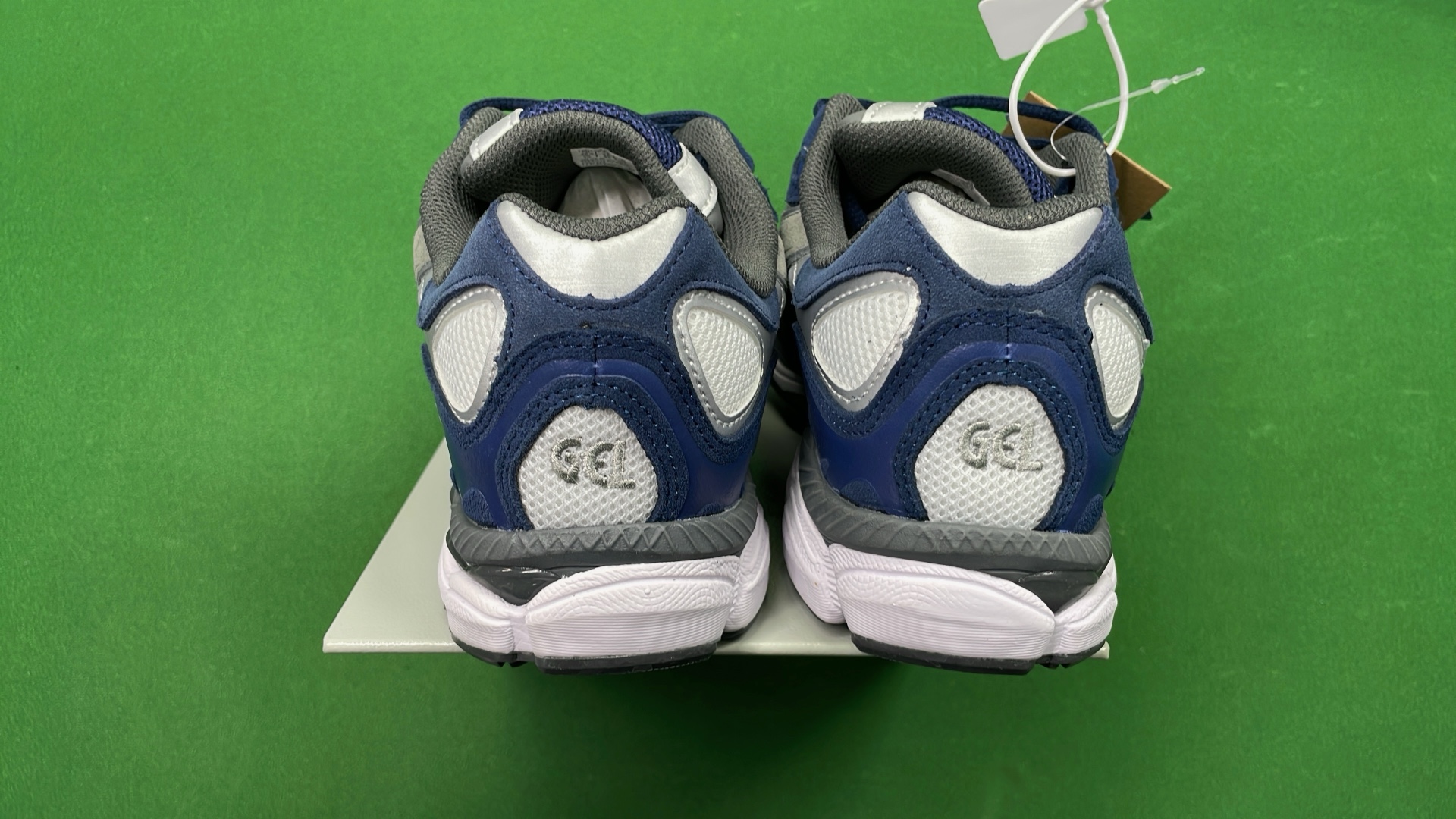 ASICS Gel-Kayano 14 Running Shoes for Men