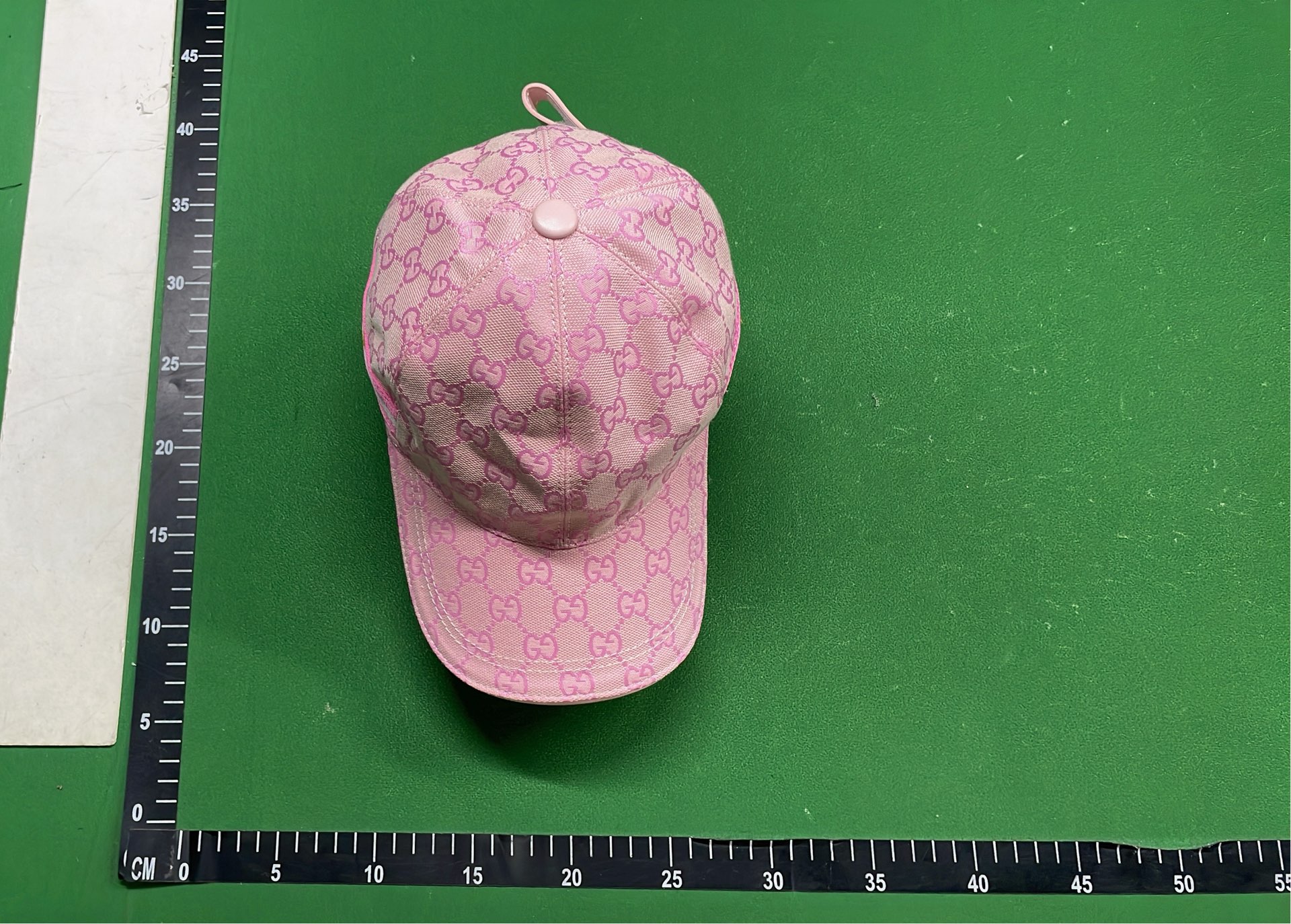 Gucci GG Supreme Baseball Cap with Web Stripe