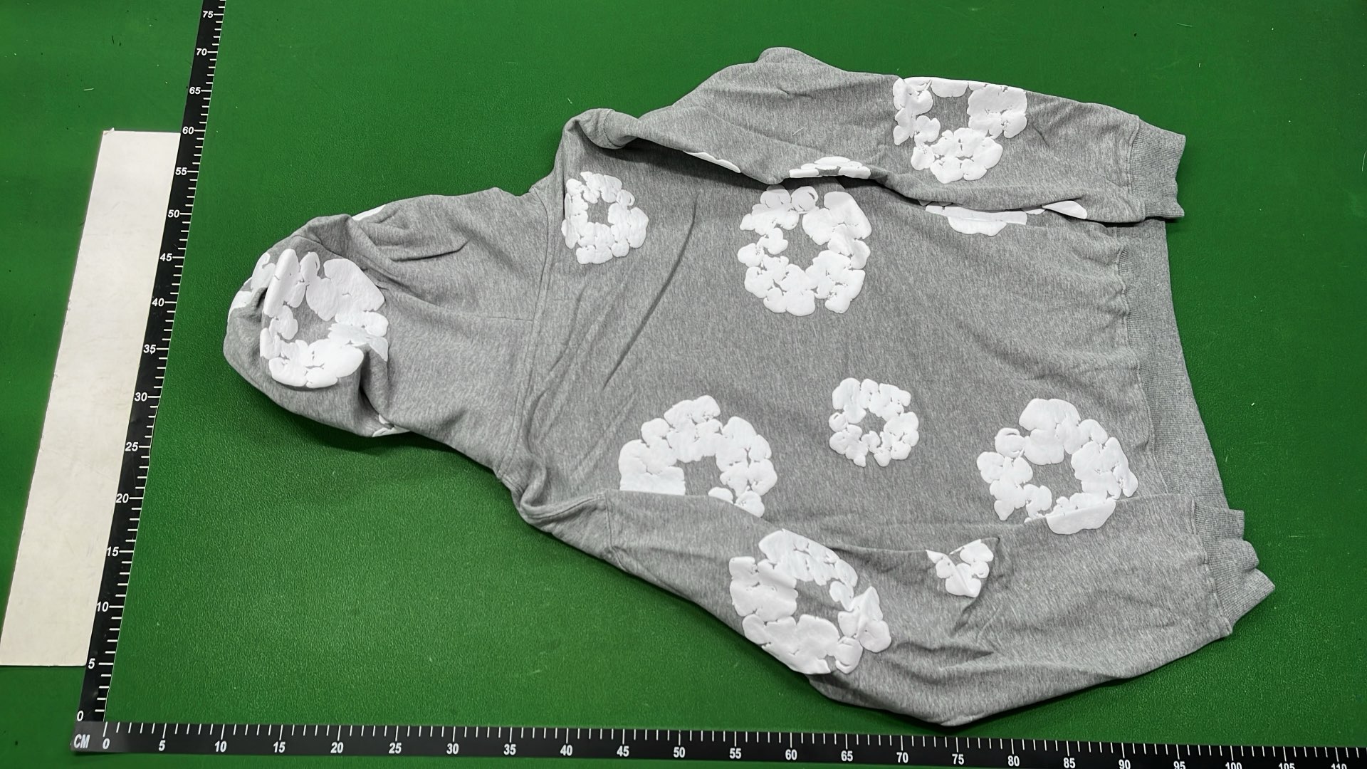 Gray Floral Print Hoodie with Ready-made Tears Logo