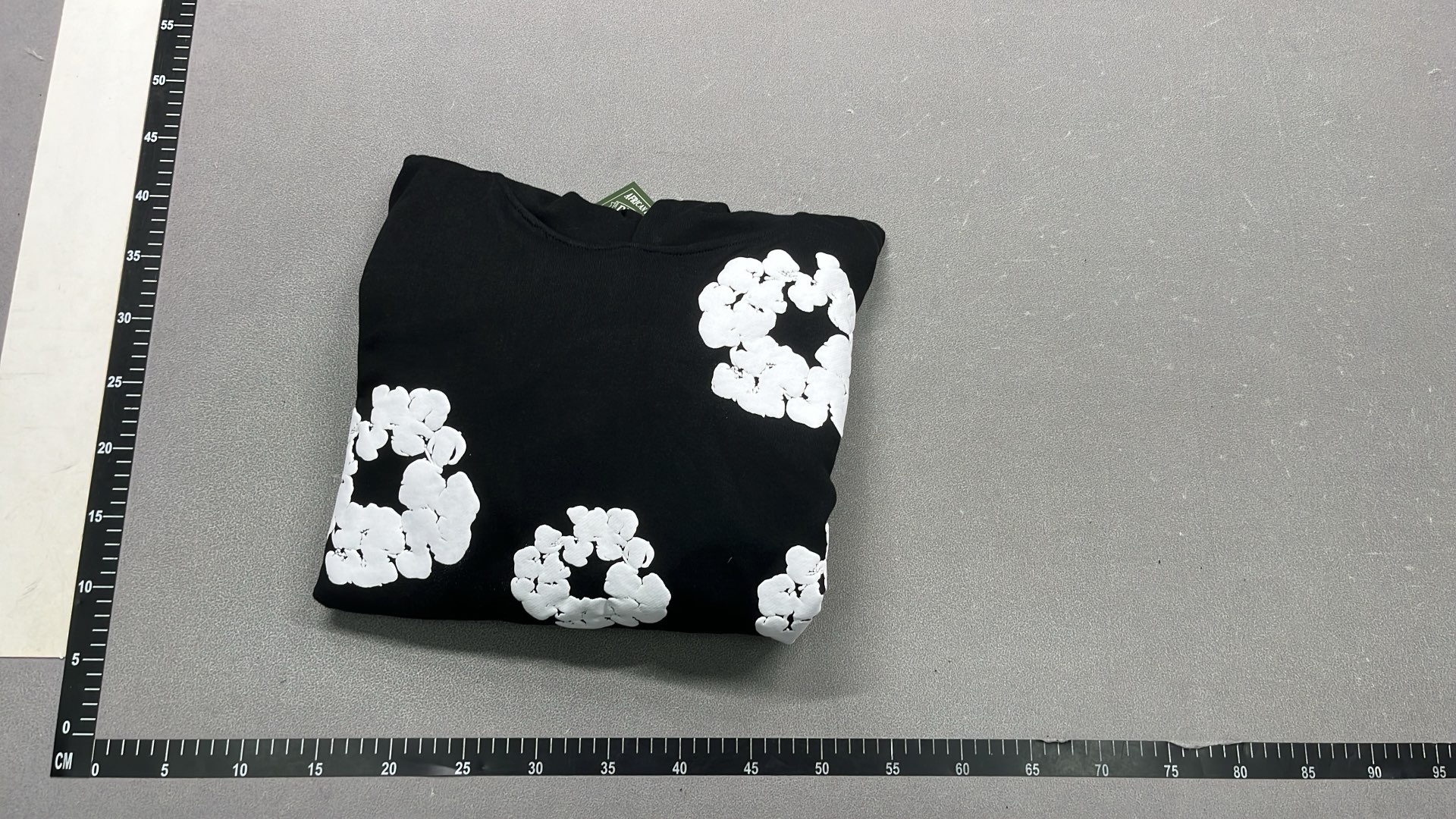 Gray Floral Print Hoodie with Ready-made Tears Logo