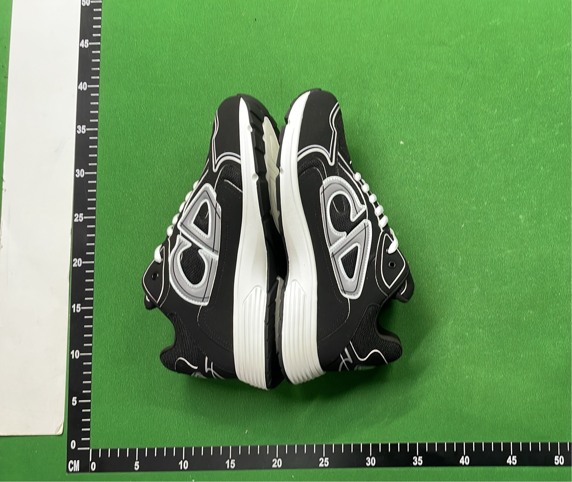 Dior Shoes IOBM1113ZBL - Stylish and Comfortable Sneakers