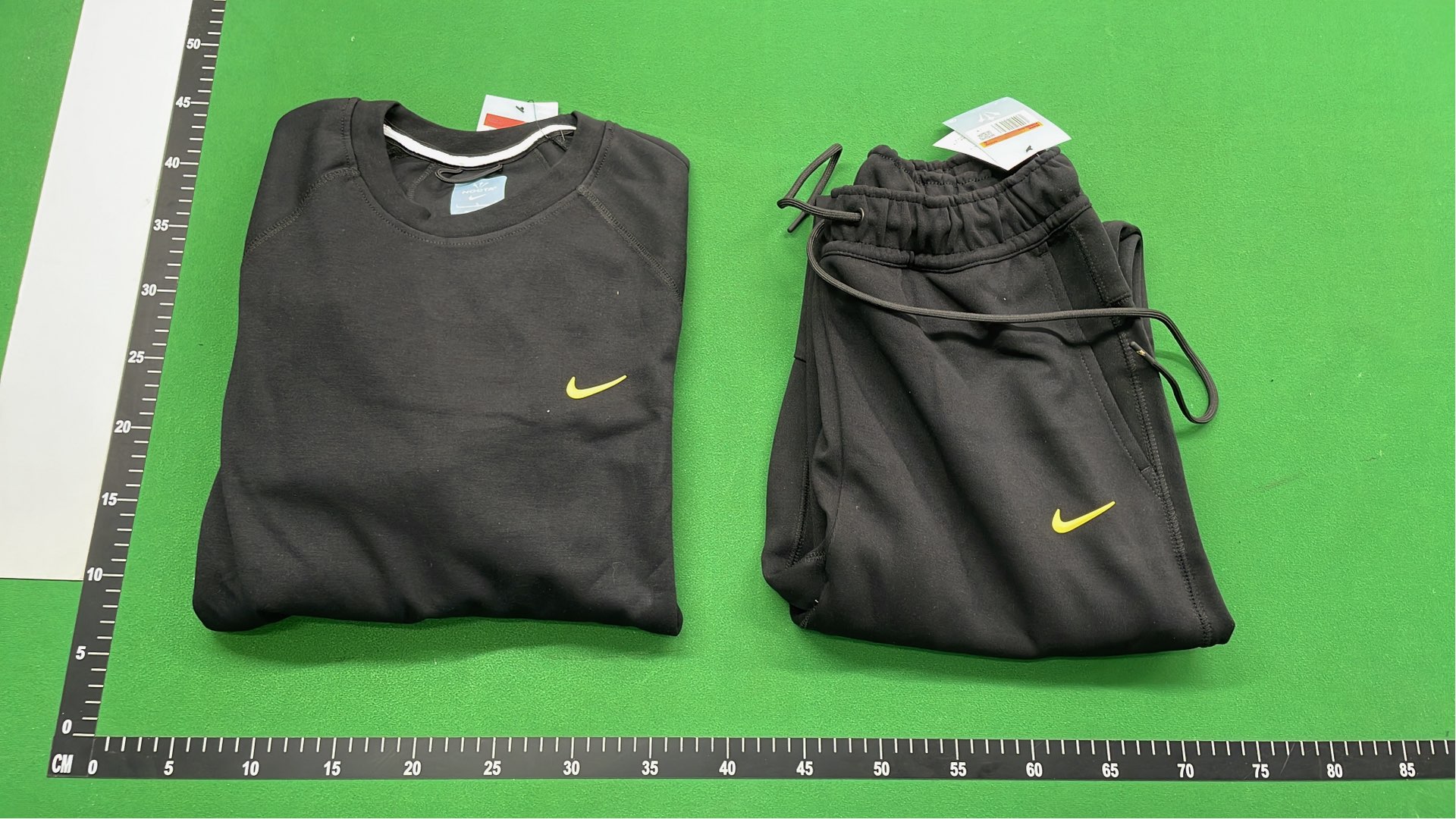 Green Nike Tracksuit Set - Sweatshirt and Pants