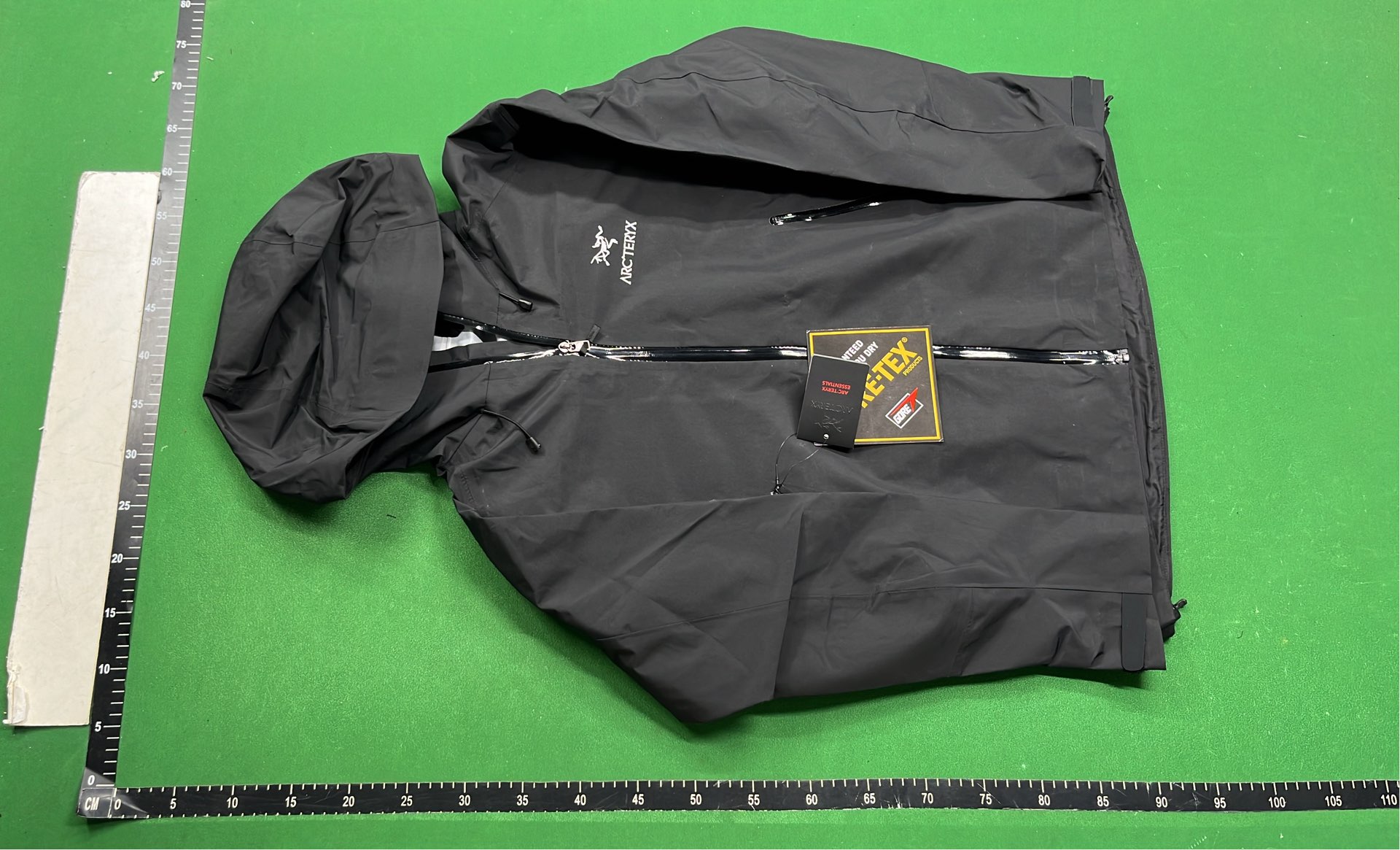 Waterproof Windproof Hiking Jacket for Men - Lightweight Outdoor Sports Jacket