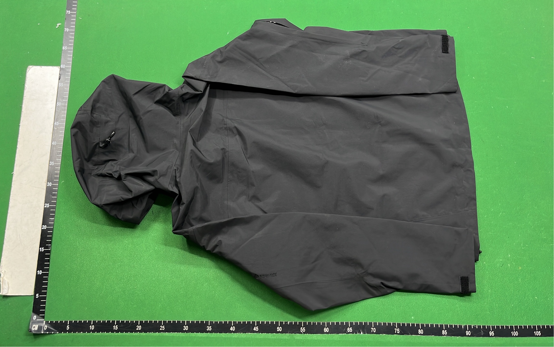 Waterproof Windproof Hiking Jacket for Men - Lightweight Outdoor Sports Jacket