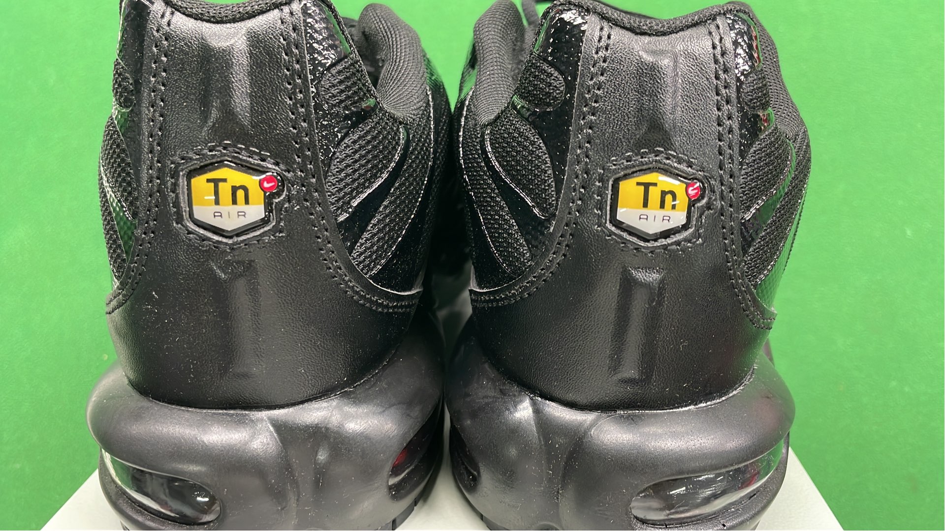 Nike Air Max TN Plus Sneakers - Bold Colors & Comfort Design