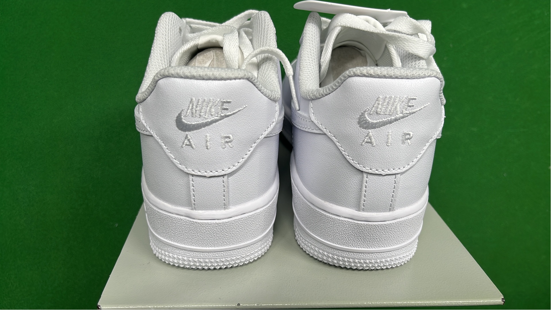 Nike Air Force 1 Low Supreme Collaboration Sneakers