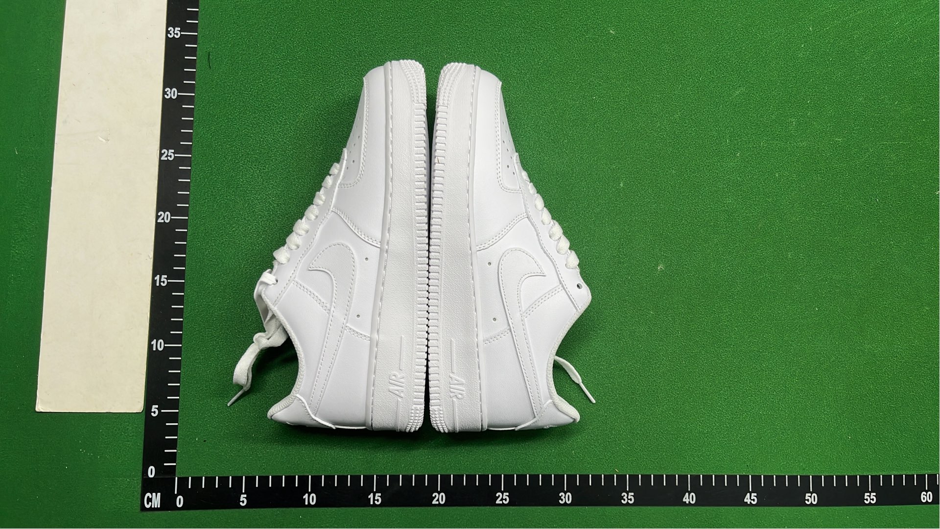 Nike Air Force 1 Low Supreme Collaboration Sneakers