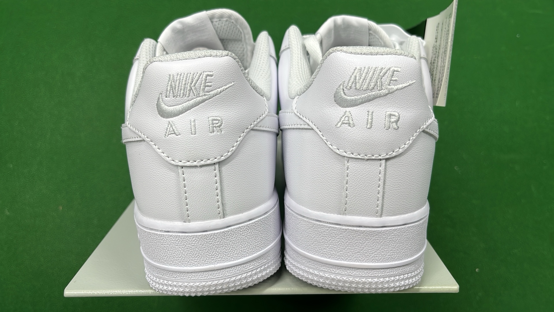Nike Air Force 1 Low Supreme Collaboration Sneakers