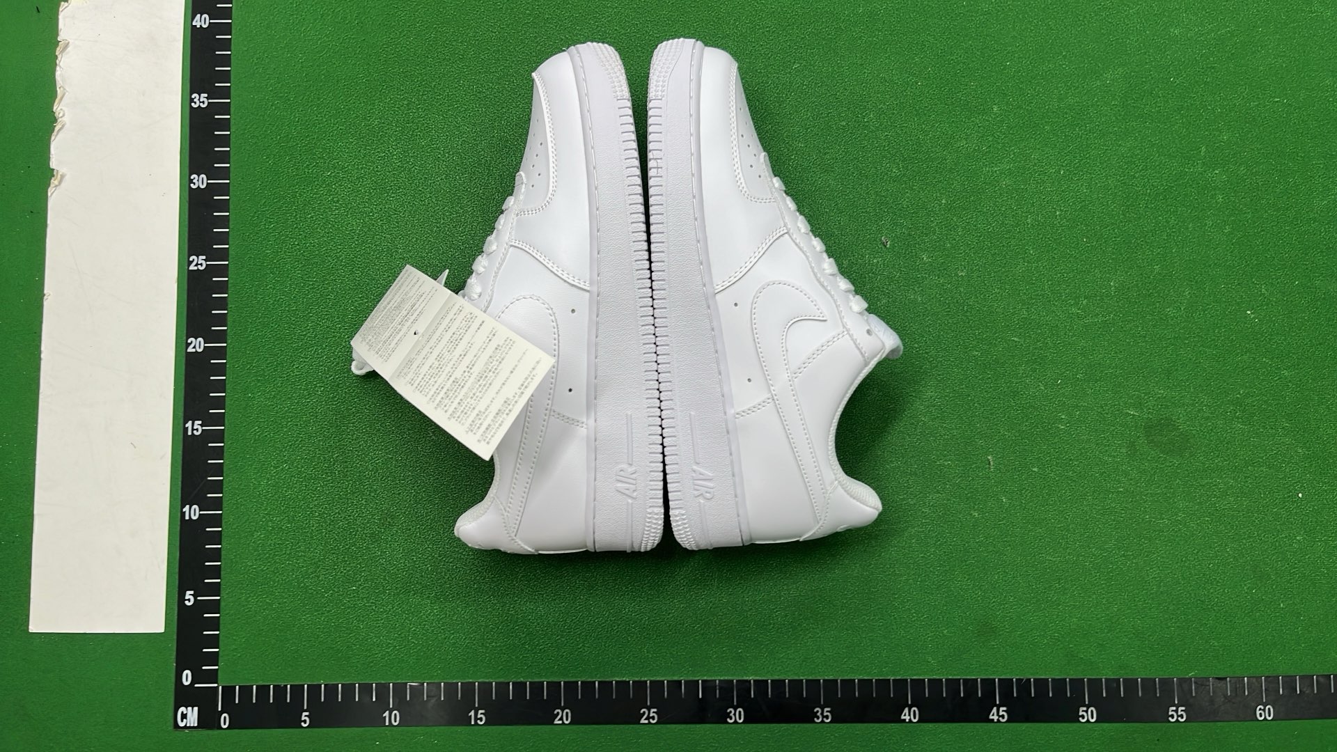 Nike Air Force 1 Low Supreme Collaboration Sneakers