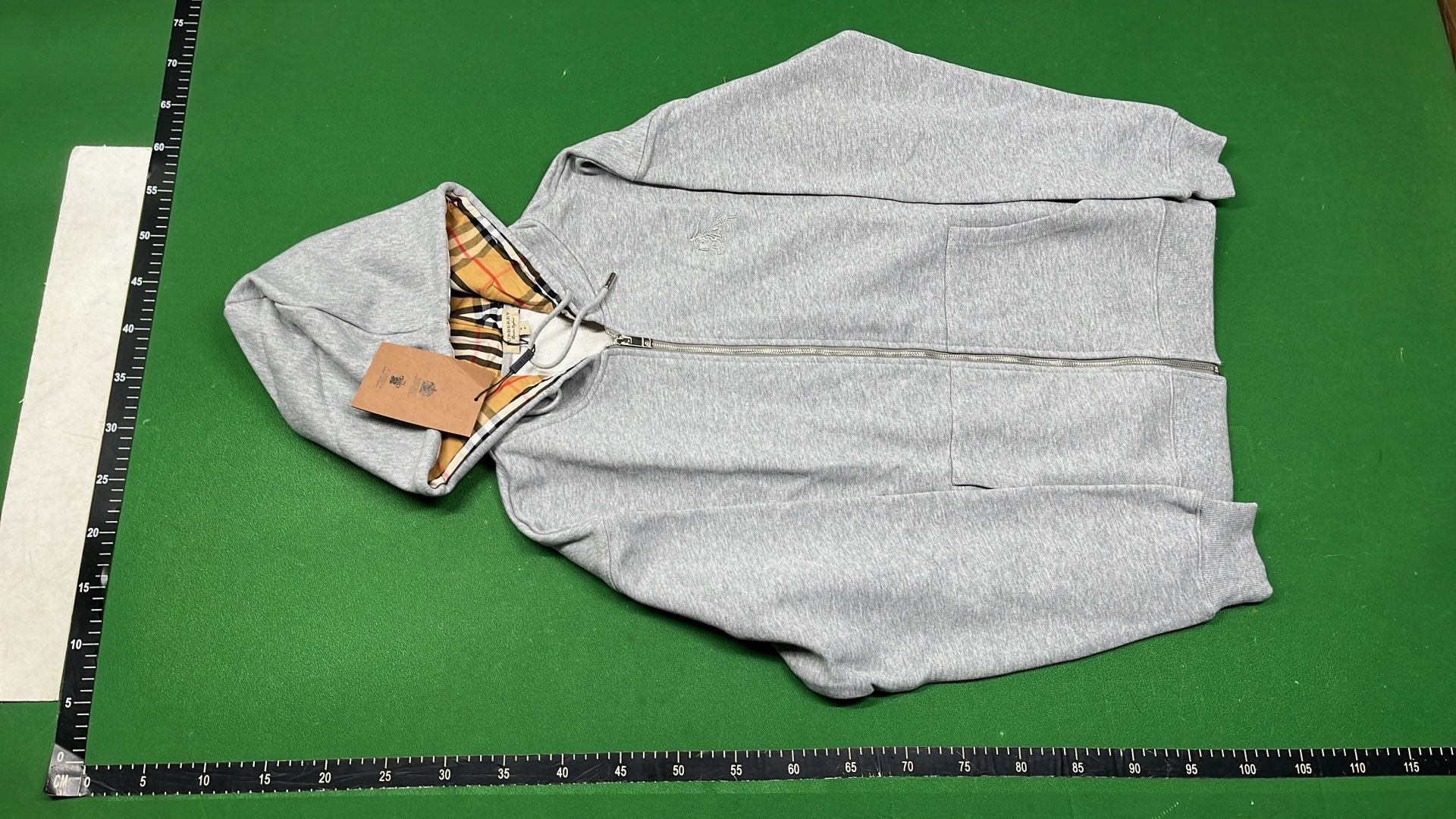 Light Gray Hooded Zip-Up Sweatshirt for Men - Trendy Casual Wear