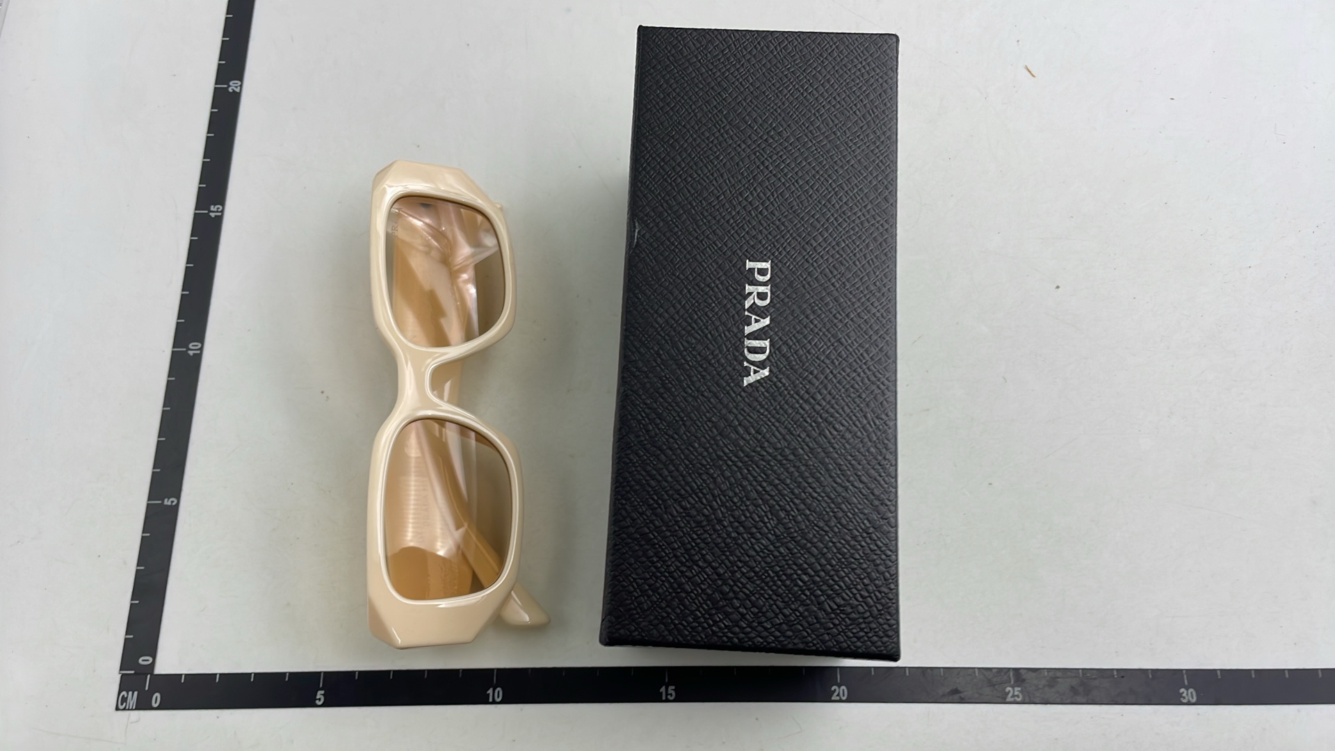 Prada Sunglasses with Square Frame and Gradient Lenses