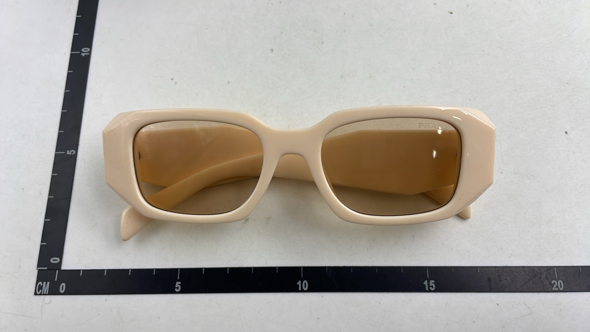 Prada Sunglasses with Square Frame and Gradient Lenses