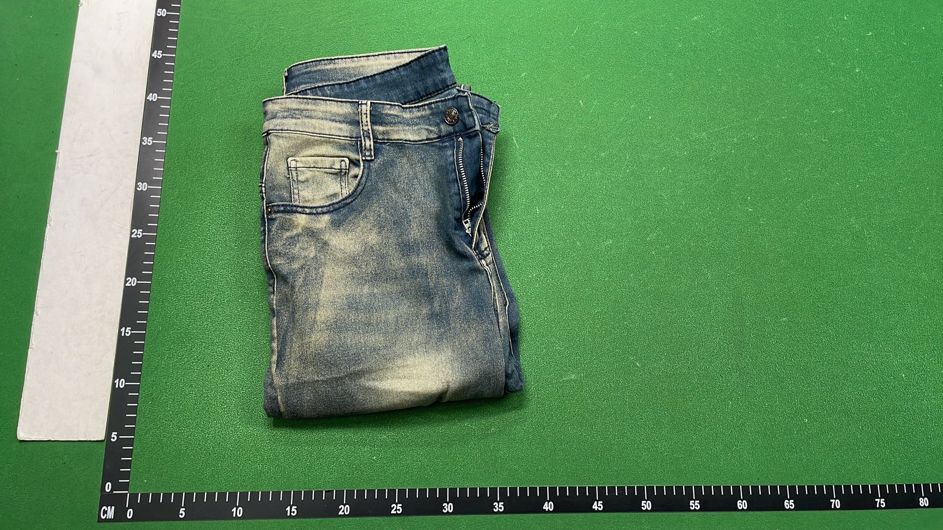 White Distressed Skinny Jeans for Women - Fashionable Denim Pants