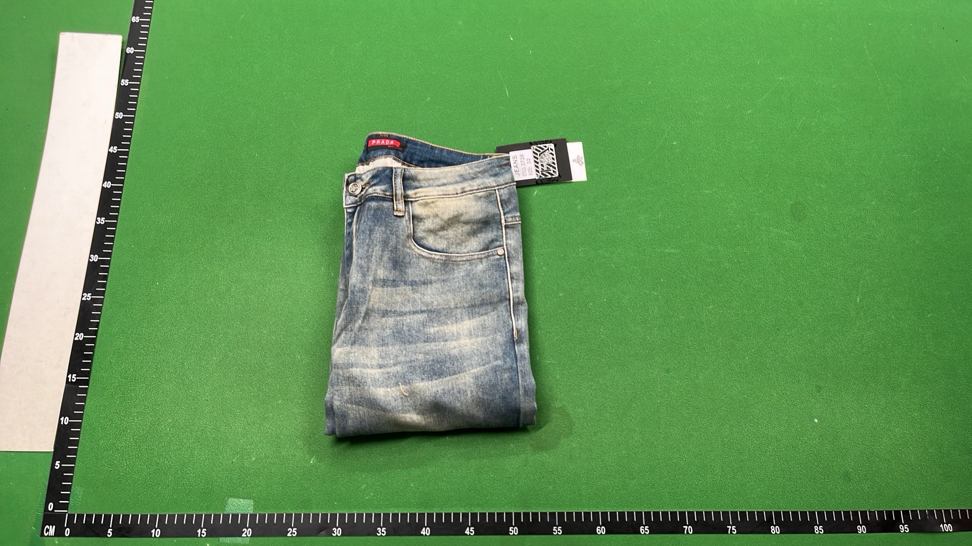White Distressed Skinny Jeans for Women - Fashionable Denim Pants