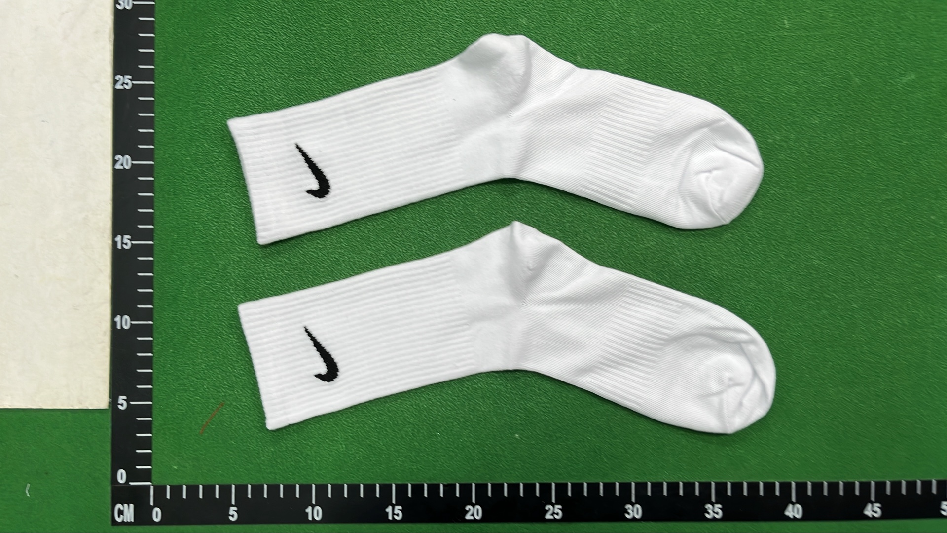 Nike Performance Cotton Crew Socks - White & Black