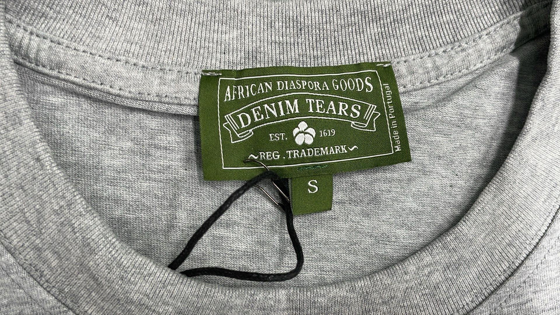  Kapok Foam Flower Set High Street Loose Hoodie and Sweatpants – QC photos preview | CnFans  | 7530107958