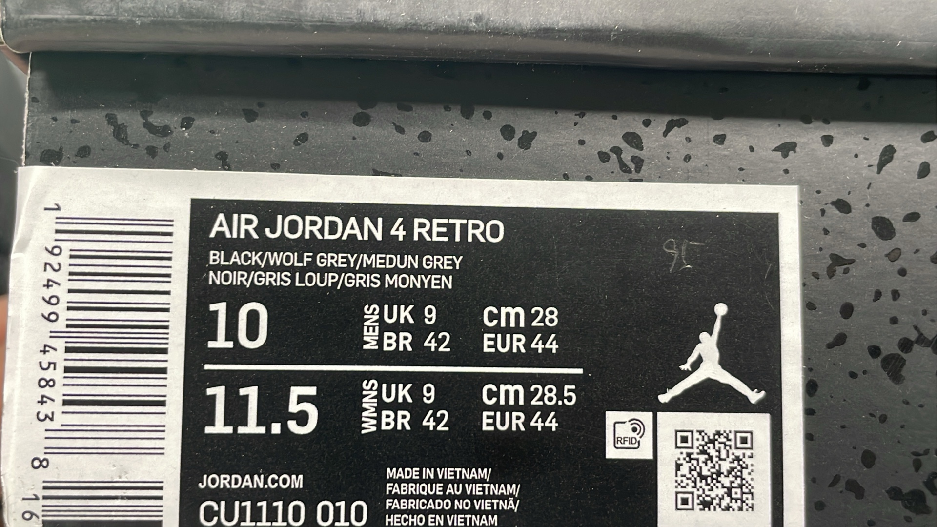 Air Jordan 4 Retro Shoes - Classic Sneakers for Men and Women