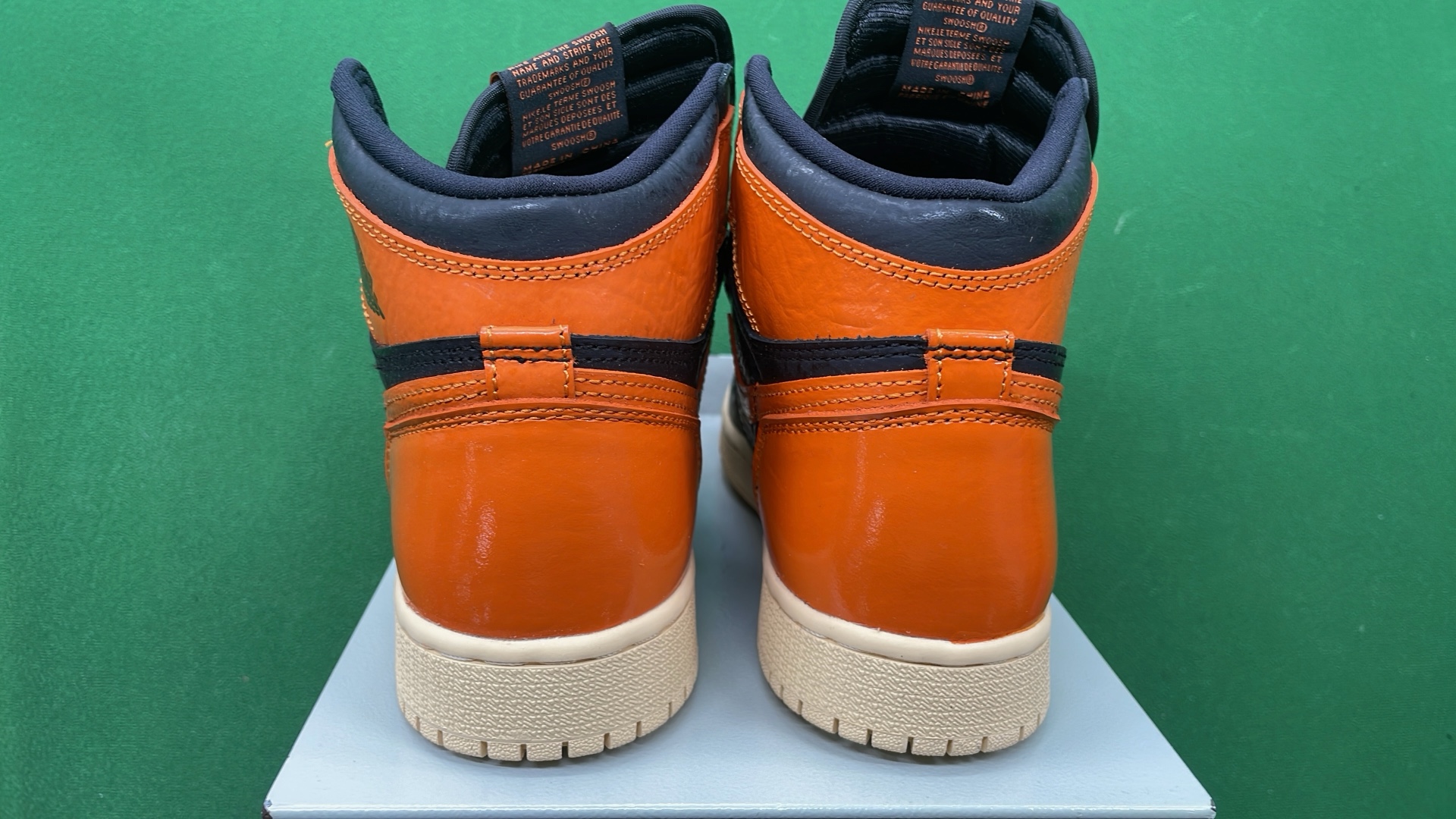 TS Dunk Low Reverse Swoosh F Batch YOLO