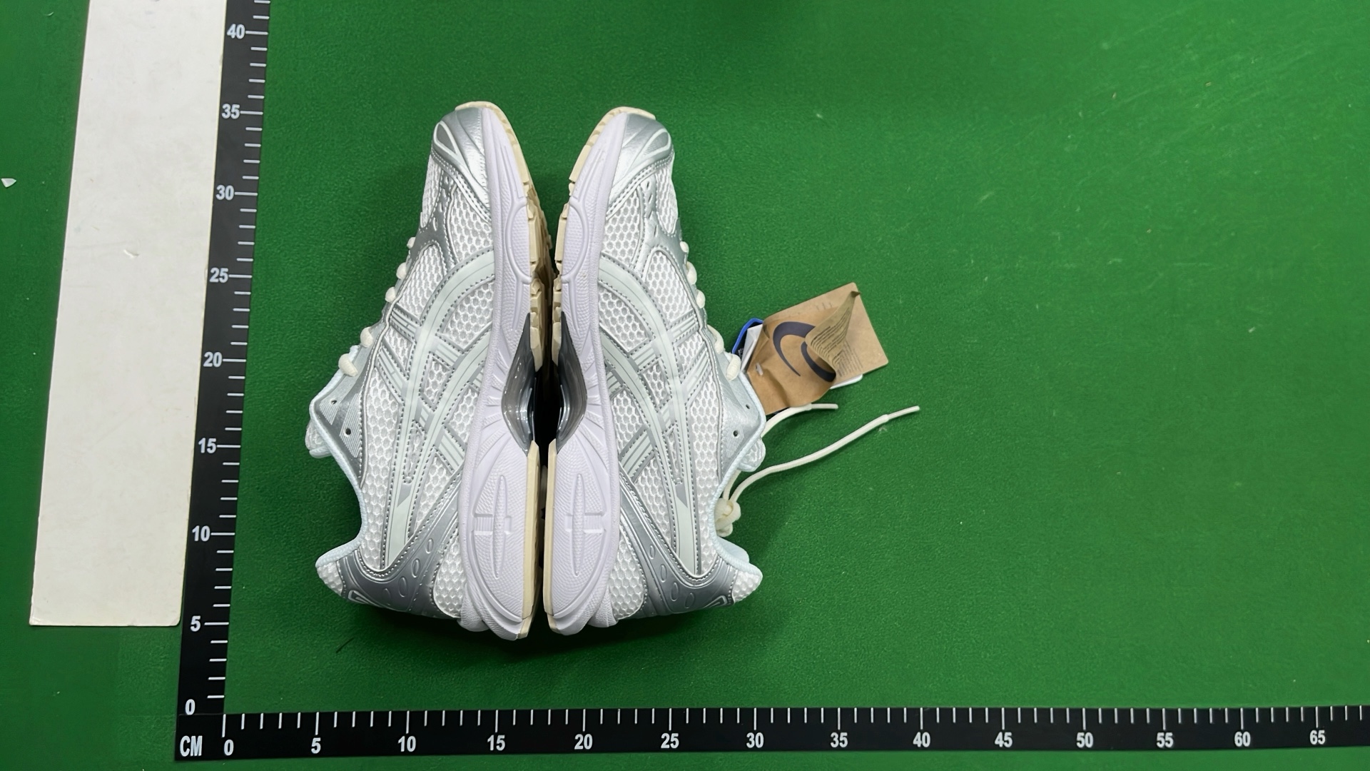 ASICS Gel-Kayano 20 Running Shoes for Men and Women