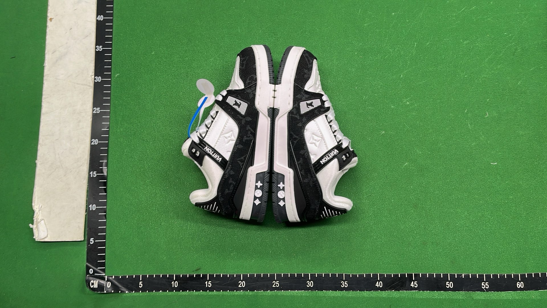 Louis Vuitton LV Trainer Sneakers Men Women Fashion Sport Shoes