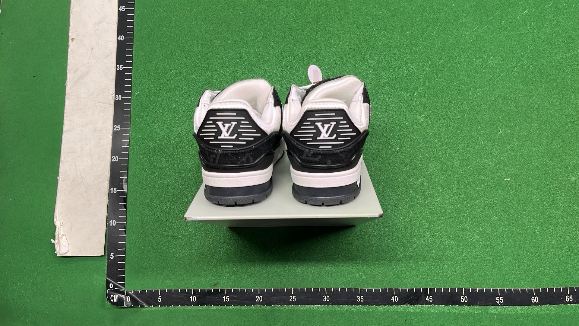 Louis Vuitton LV Trainer Sneakers Men Women Fashion Sport Shoes