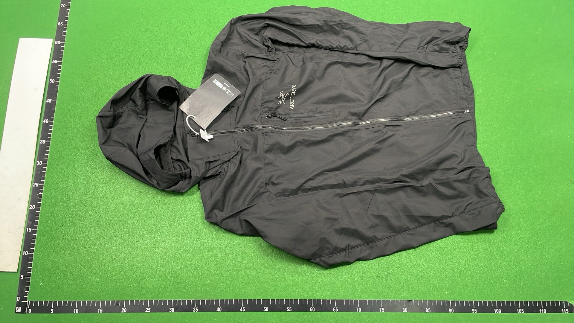 Arc'teryx Black Hooded Jacket for Outdoor Activities