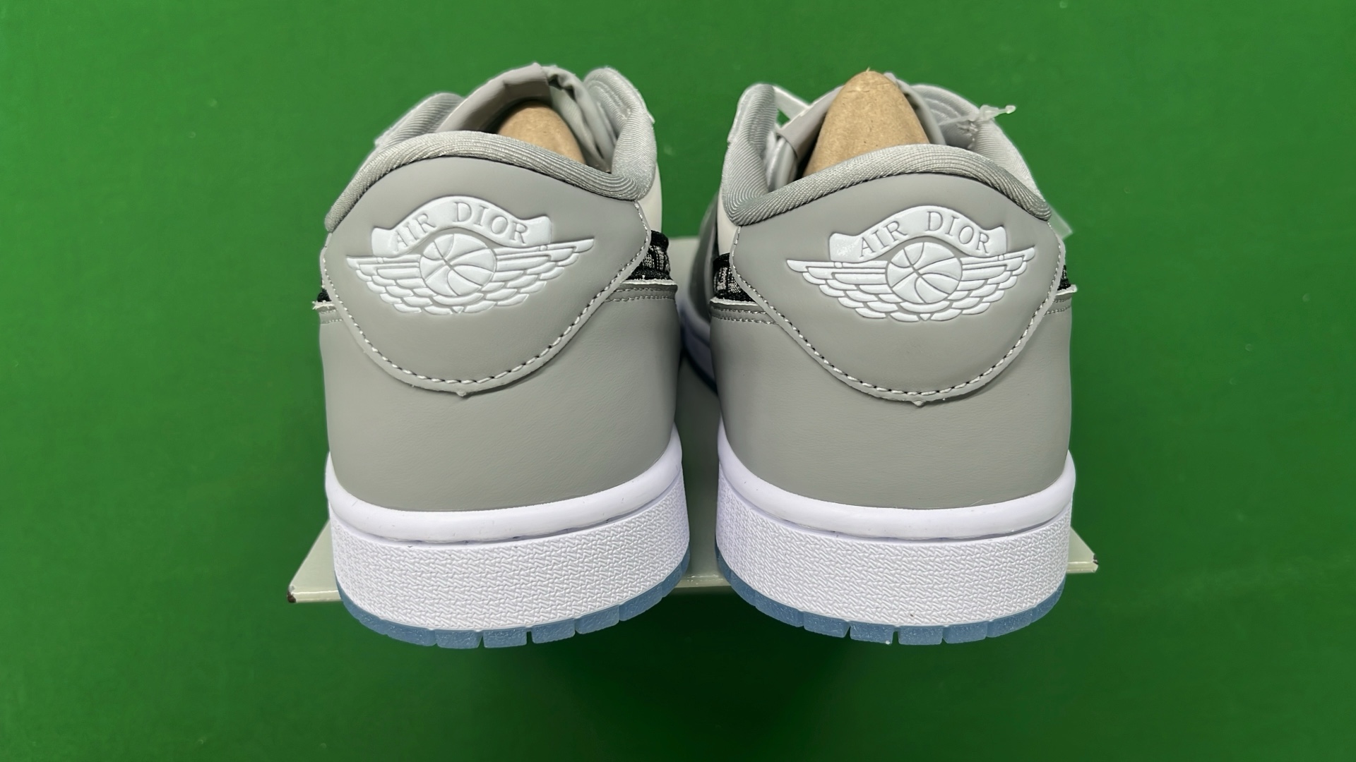 Air Jordan 1 Low Travis Scott Cactus Jack Black White Olive