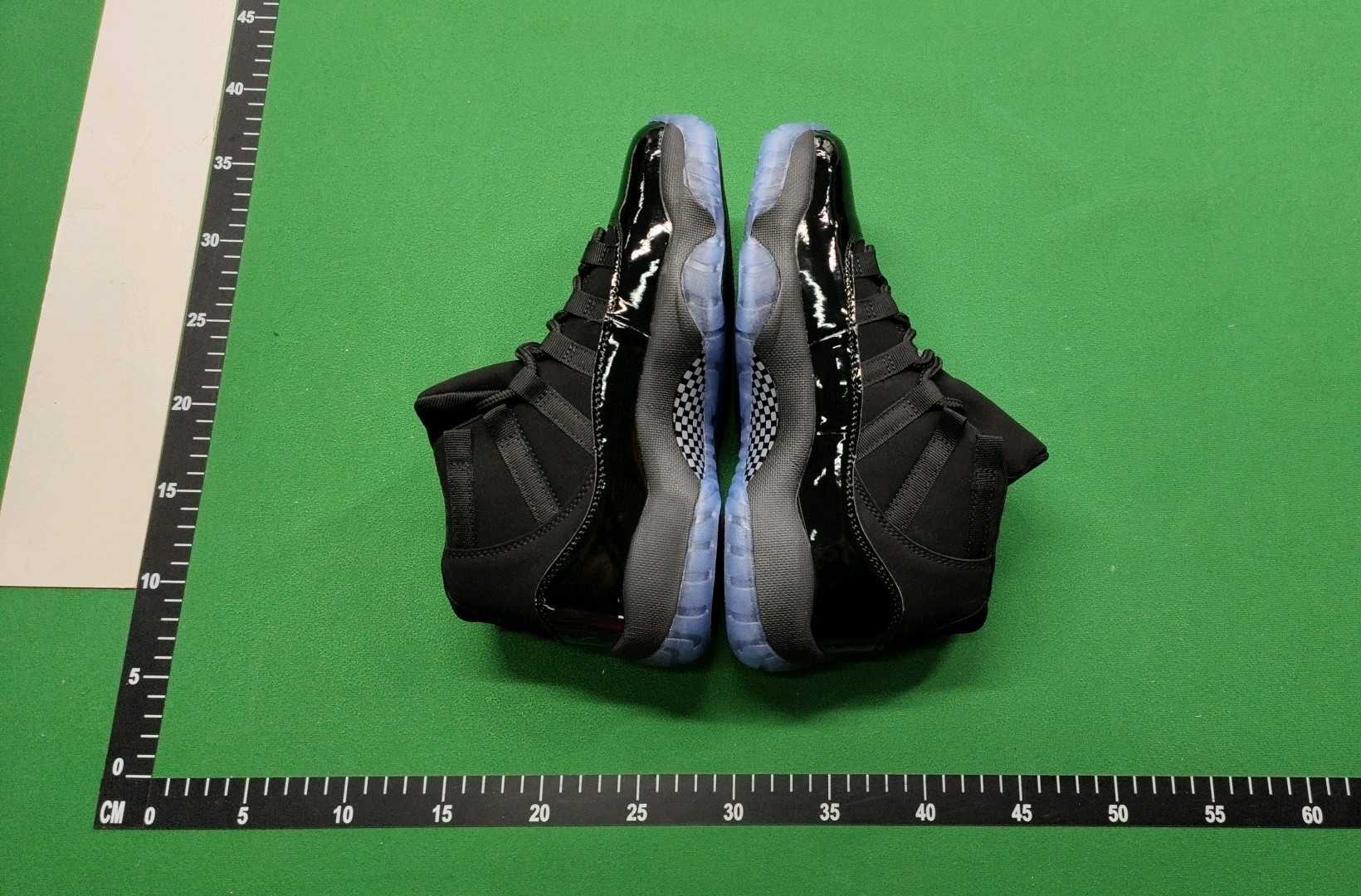 Air Jordan 11 Retro White Black Concord Men's Basketball Shoes