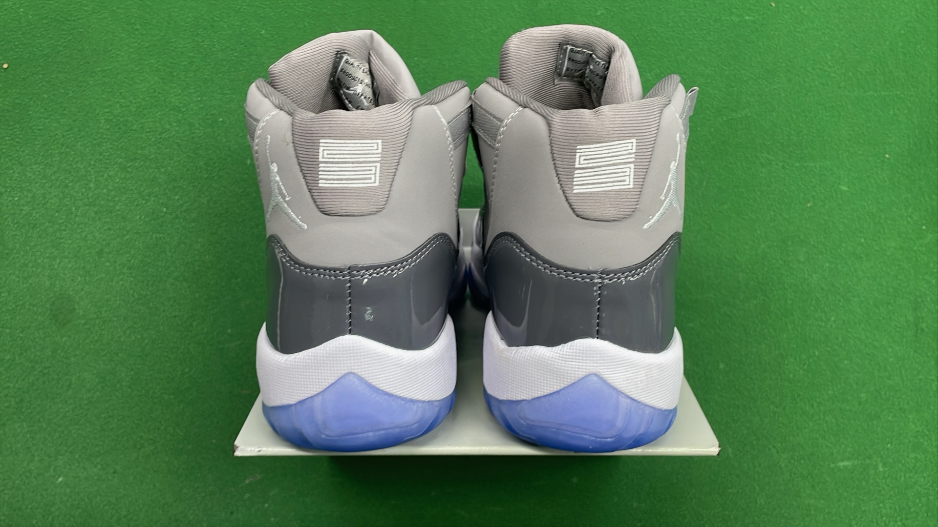 Air Jordan 11 Retro White Black Concord Sneakers