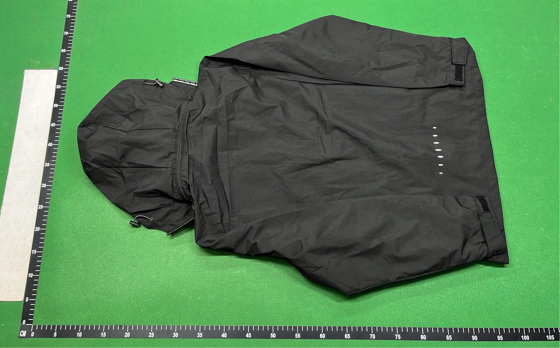 Under Armour Women's Lightweight Windbreaker Jacket