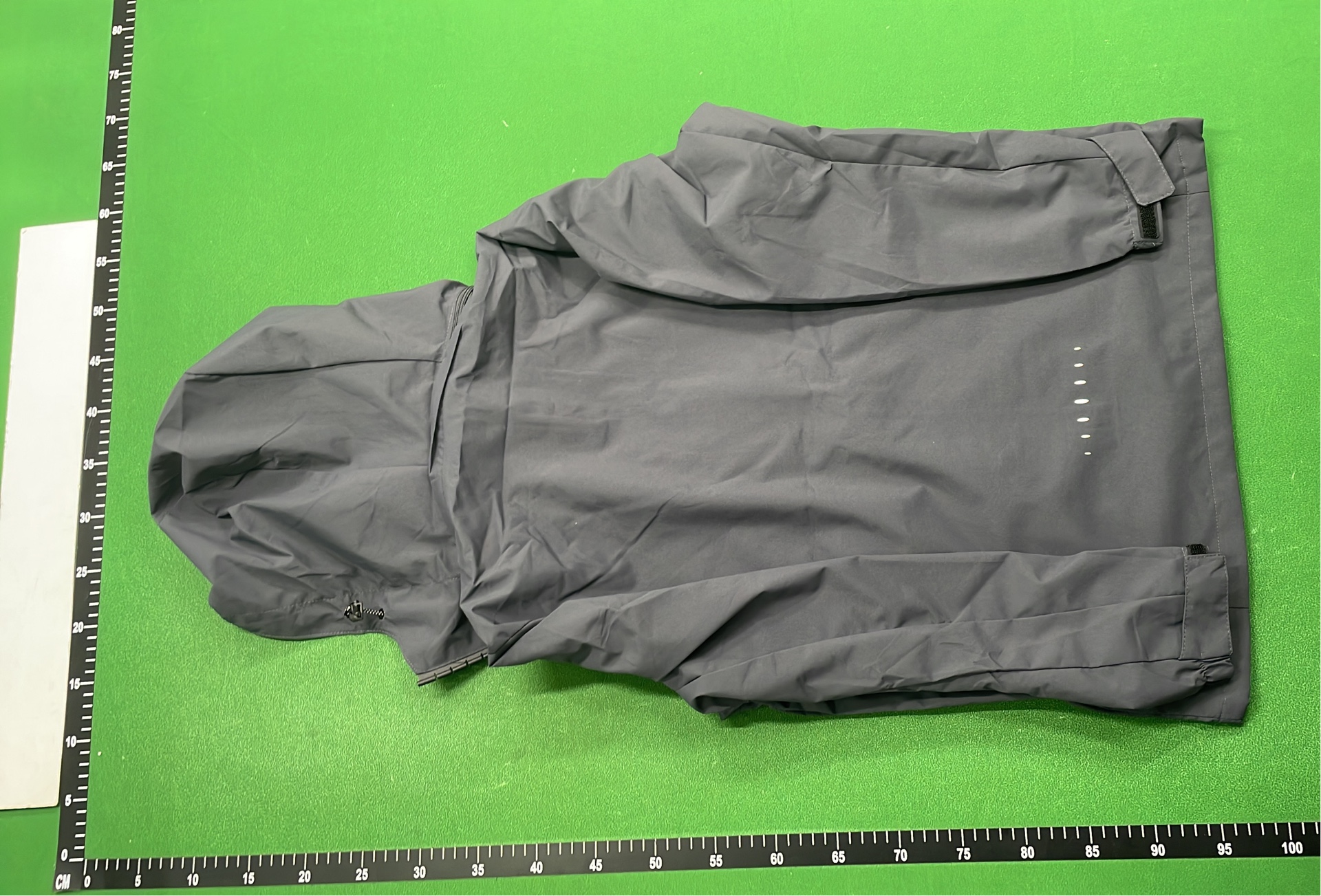 Under Armour Black Hooded Jacket - Lightweight Windbreaker