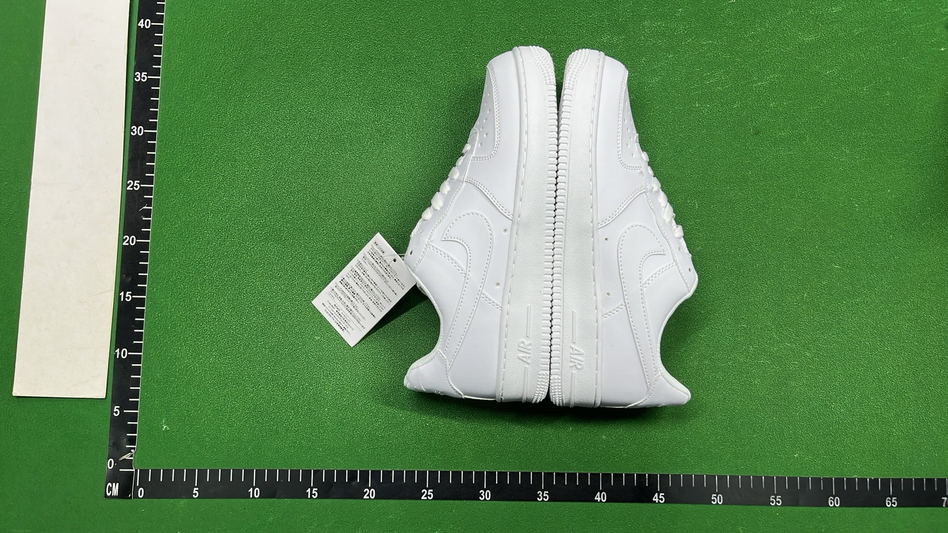 Nike Air Force 1 Low Supreme Collaboration Sneakers