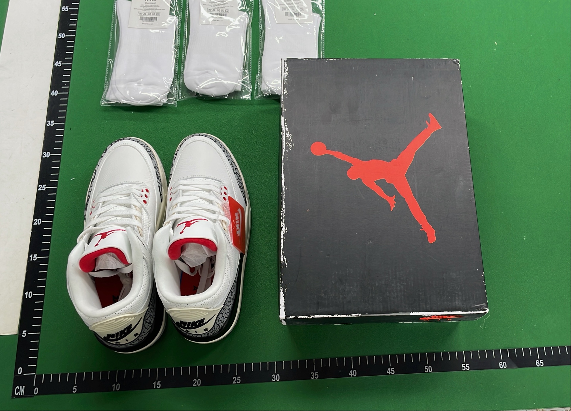 Nike Air Jordan 3 Retro White Cement
