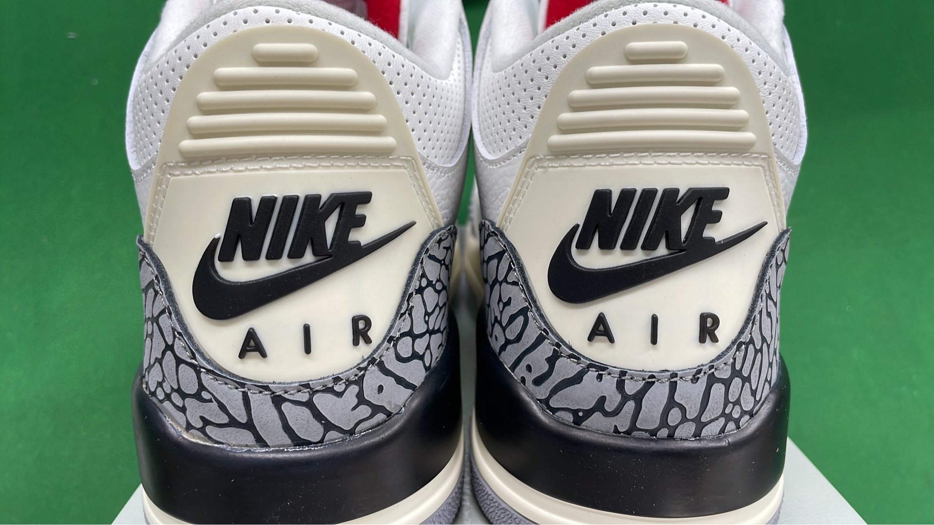 Nike Air Jordan 3 Retro White Cement