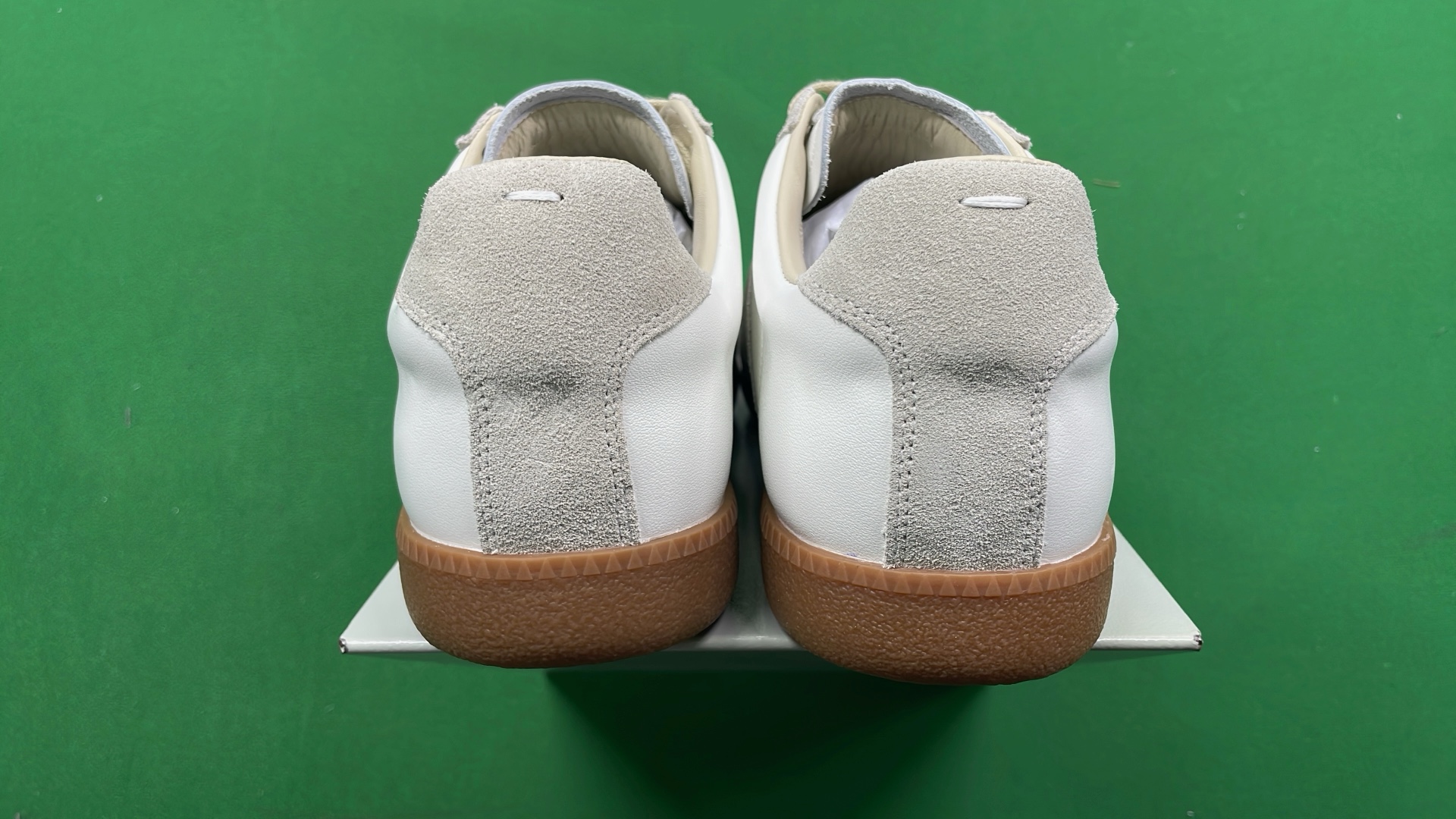 Maison Margiela Replica Sneakers - Classic Leather Trainer Shoes
