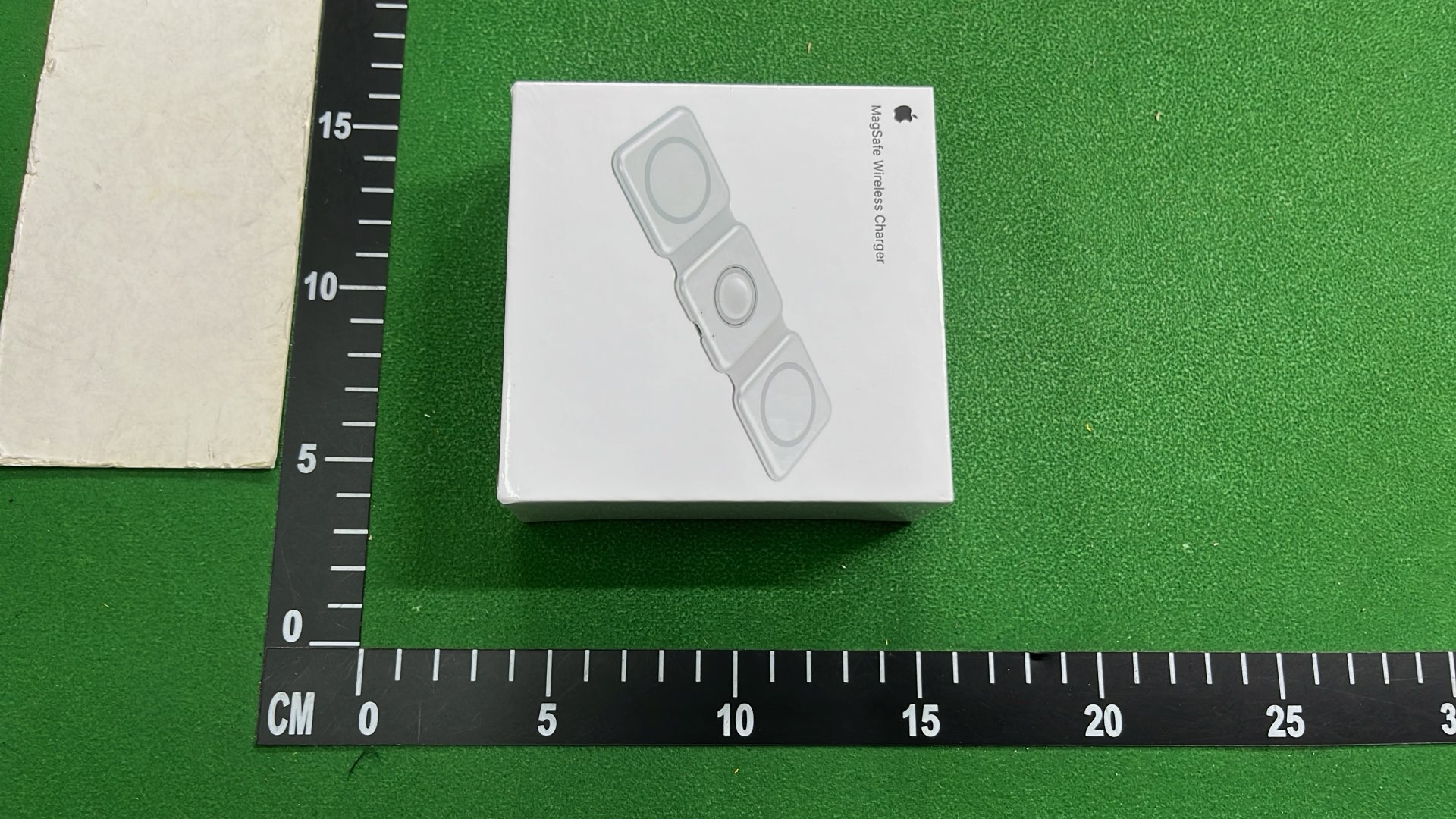 MagSafe Wireless Charger for iPhone and Apple Watch - Black & White