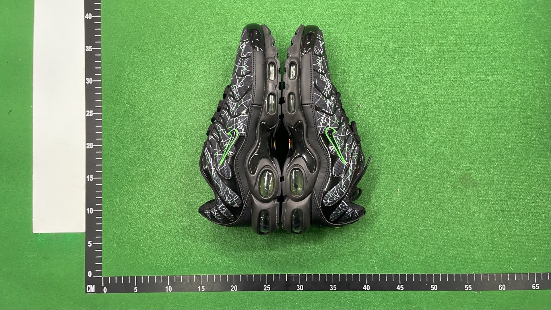 Nike Air Max TN Sneakers - Men's & Women's Running Shoes