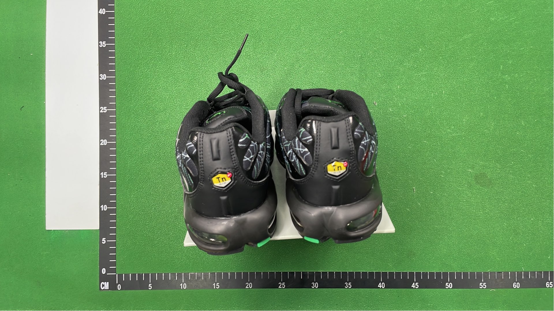 Nike Air Max TN Sneakers - Men's & Women's Running Shoes