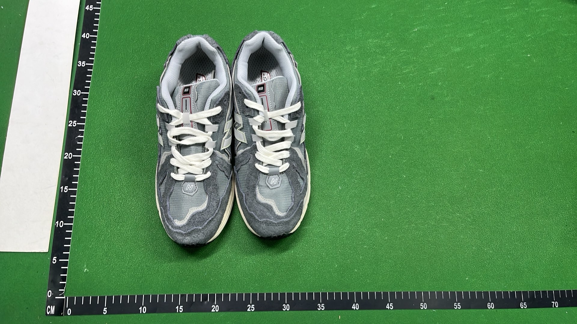 New Balance 2002R Running Shoes for Men and Women