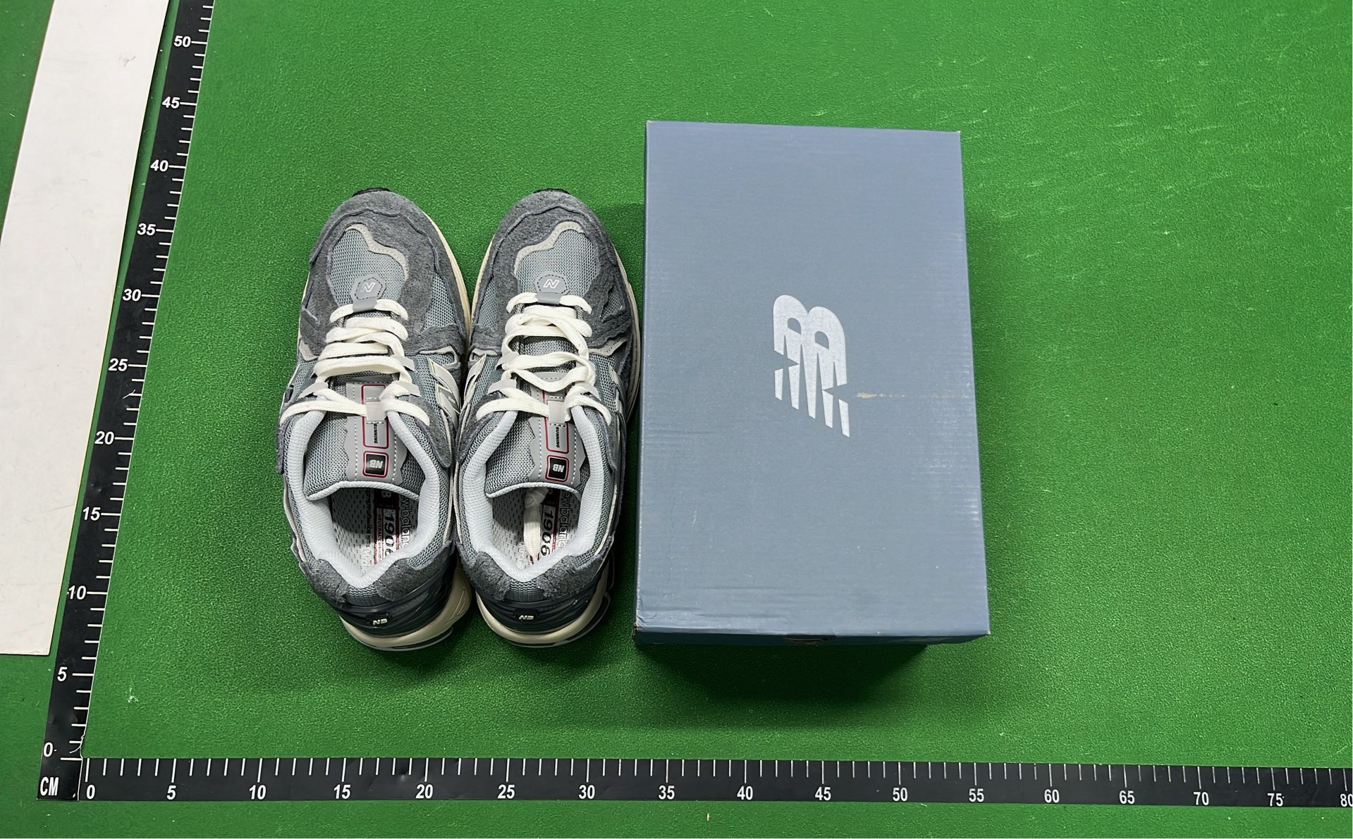 New Balance 2002R Running Shoes for Men and Women