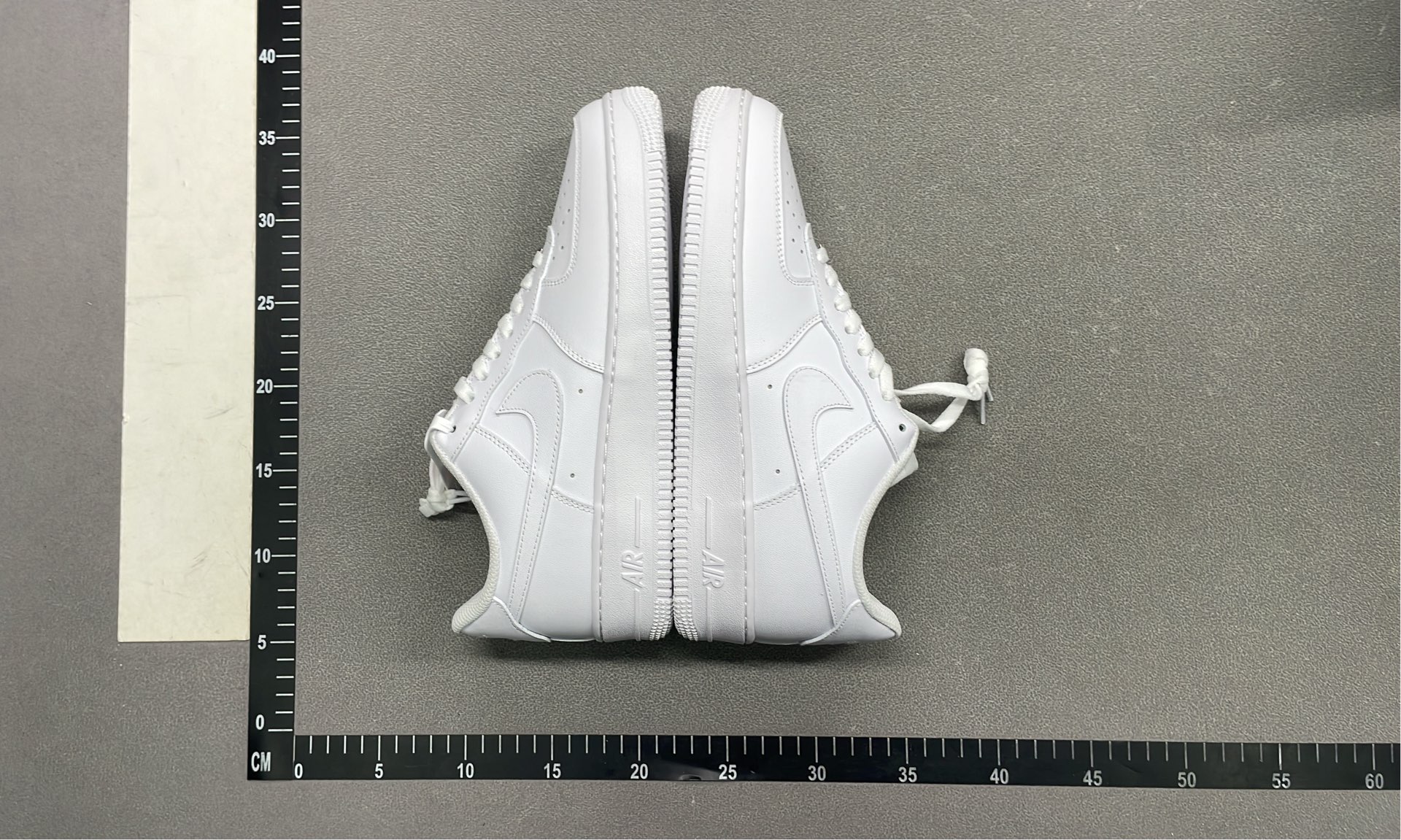 Supreme x Nike Air Force 1 Low Sneakers