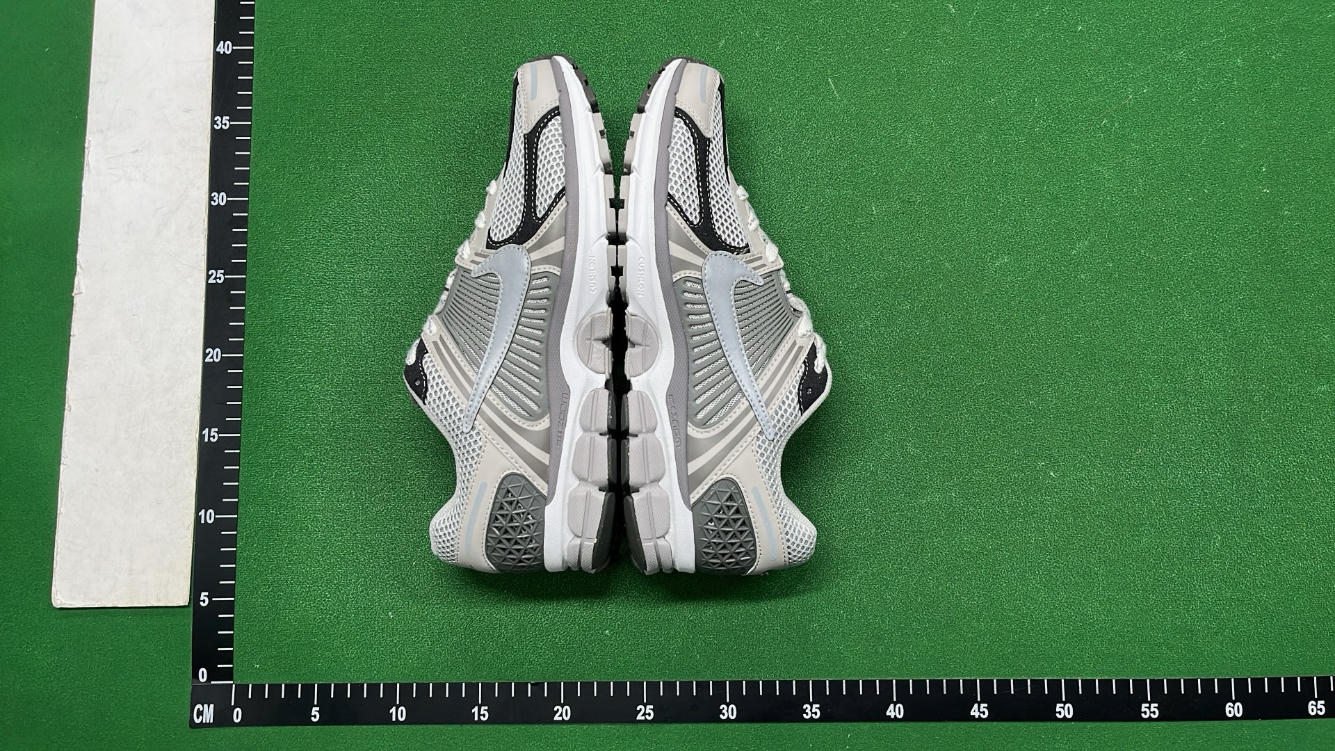 Nike Shox R4 Running Shoes for Men and Women
